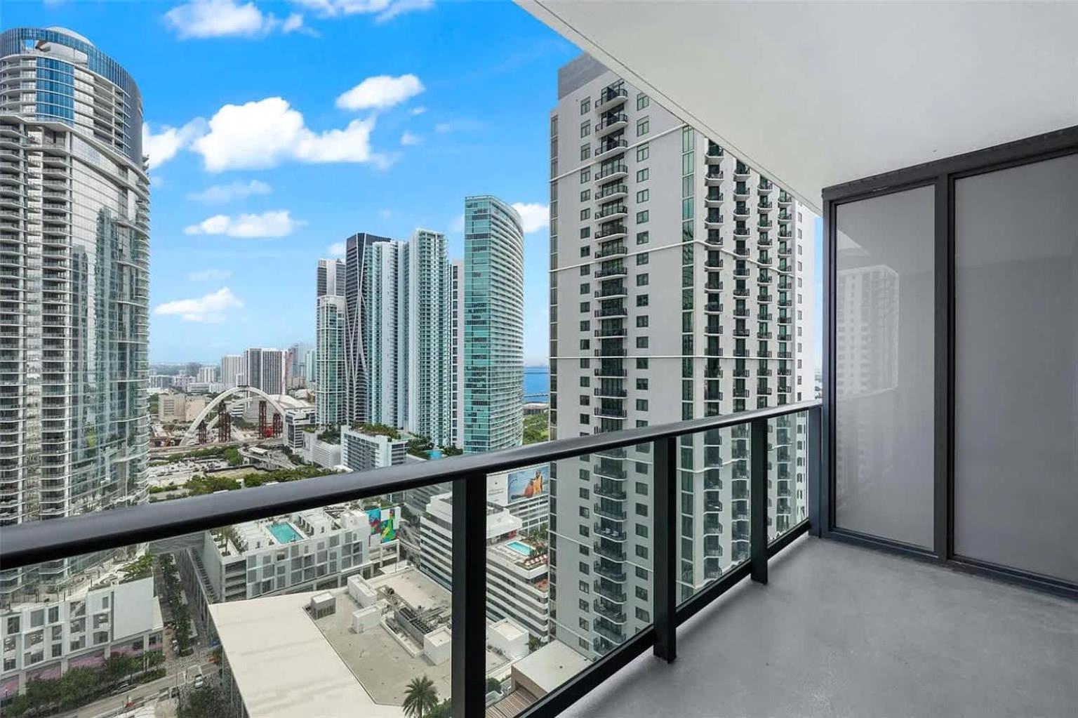 2br With Gym And Pools Apartamento Miami