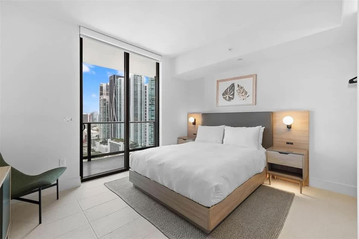 2br With Gym And Pools Apartamento Miami