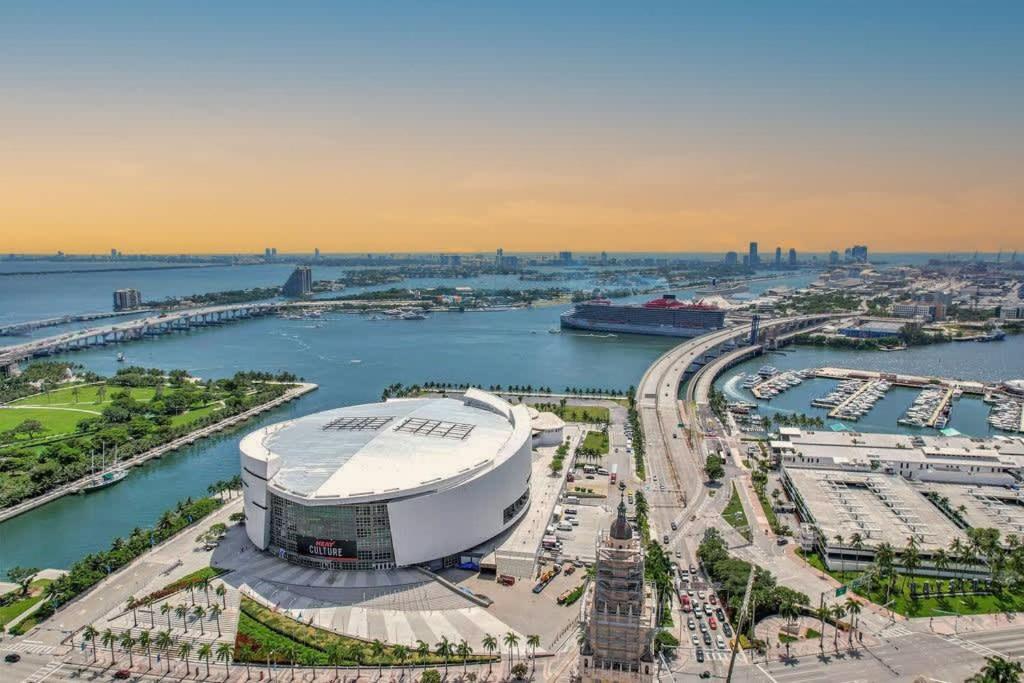 1 Bedroom - Views Gym & Pool Miami
