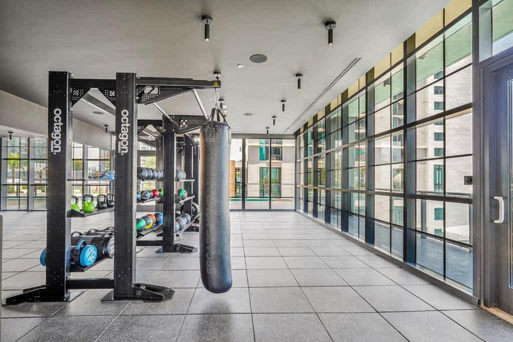 1 Bedroom - Views Gym & Pool
