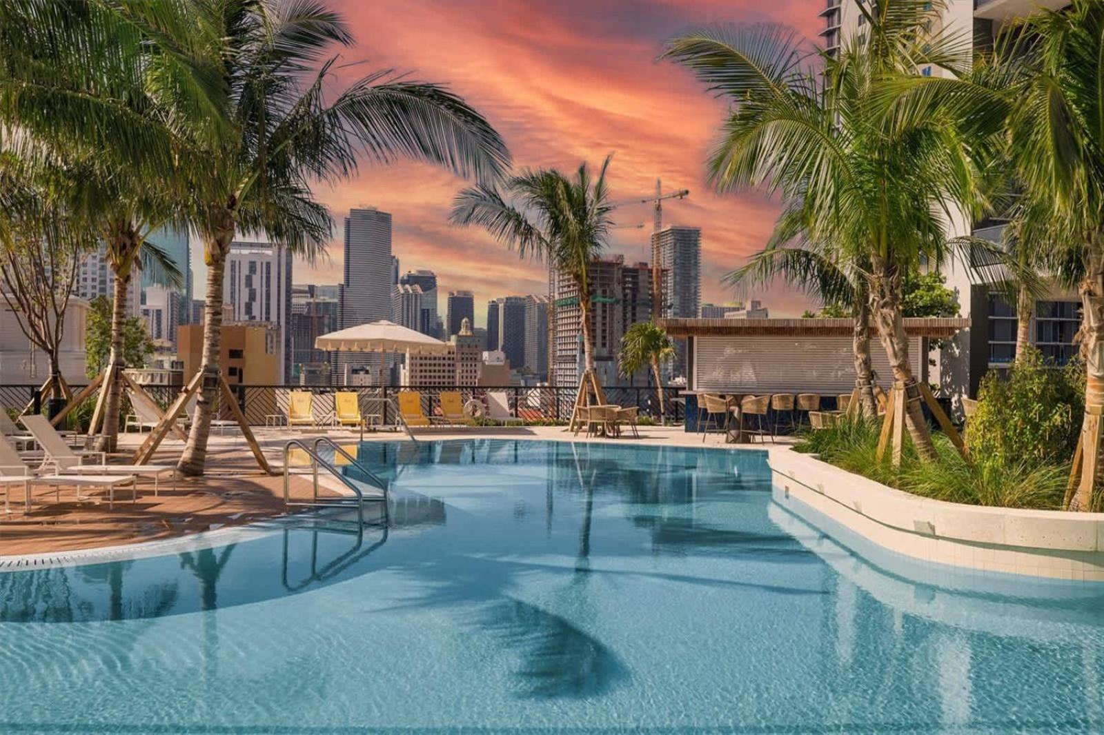 1 Bedroom - Views Gym & Pool Apartment *
