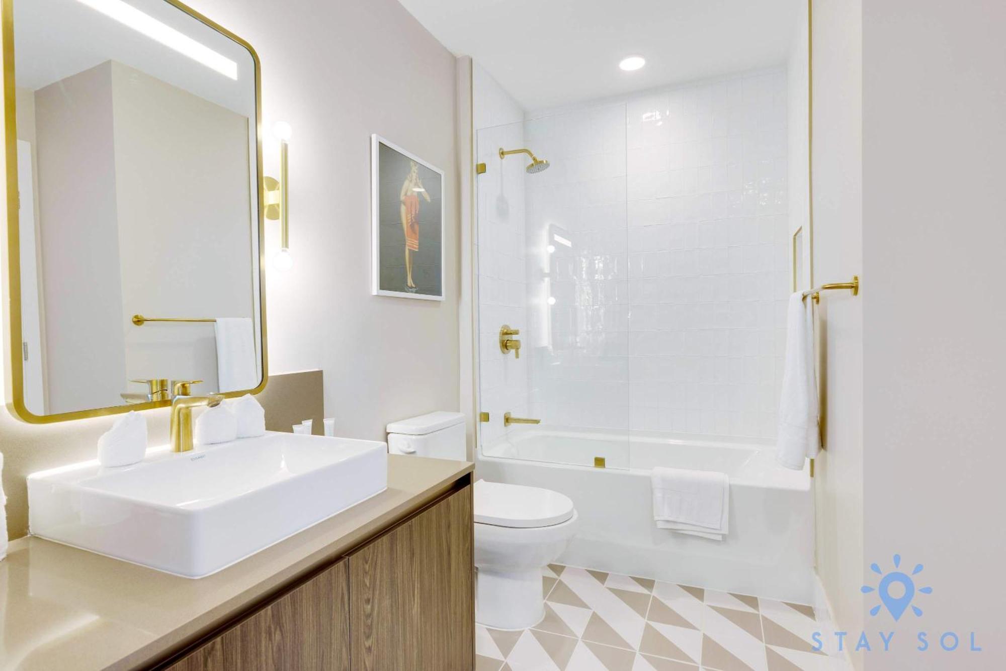 1 Bedroom - Views Gym & Pool Miami
