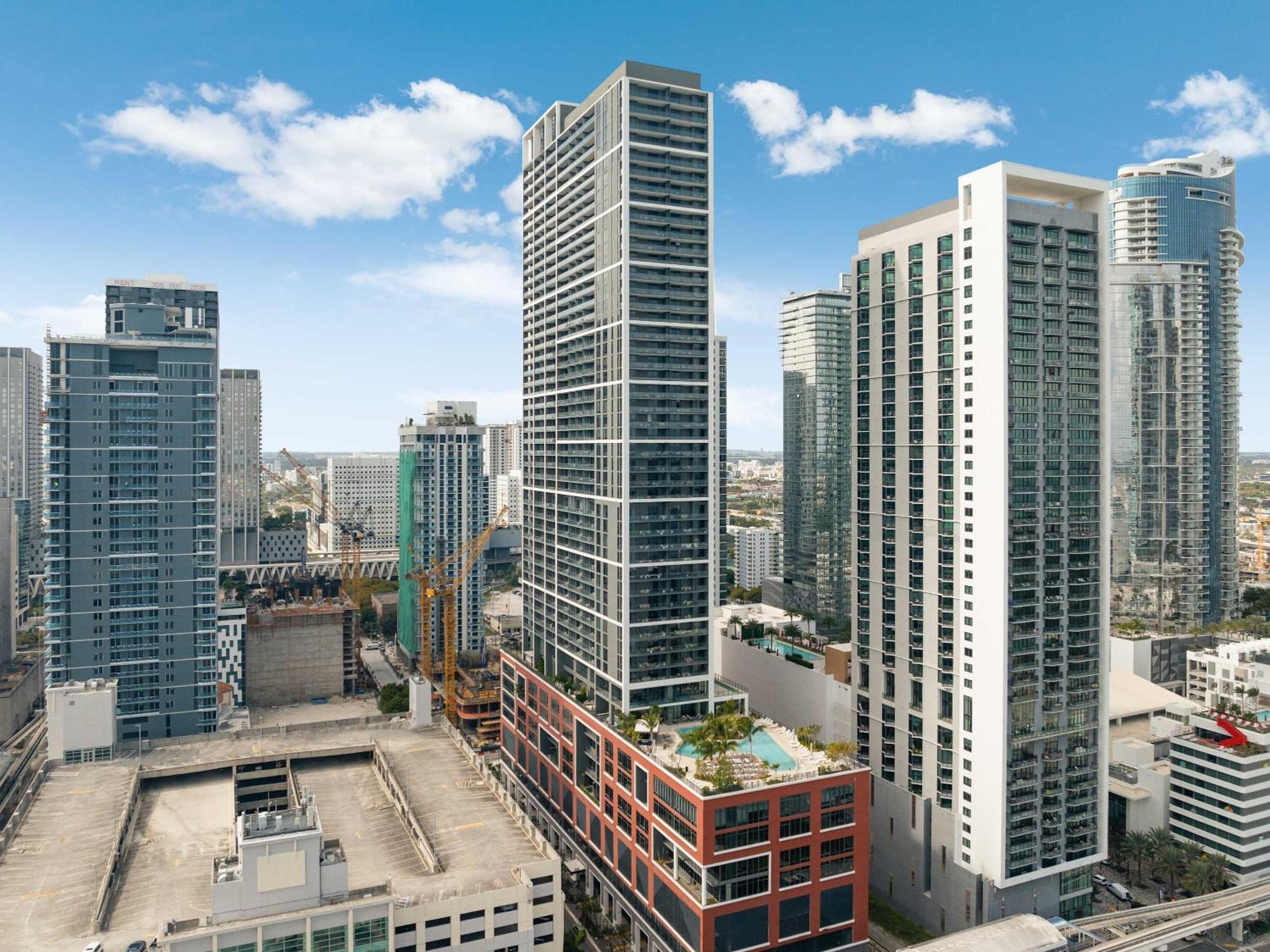 Lemon Drop - Modern & Full Amenities Apartment Miami