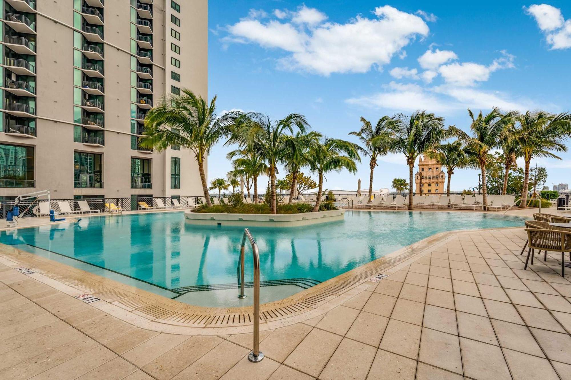 Lemon Drop - Modern & Full Amenities