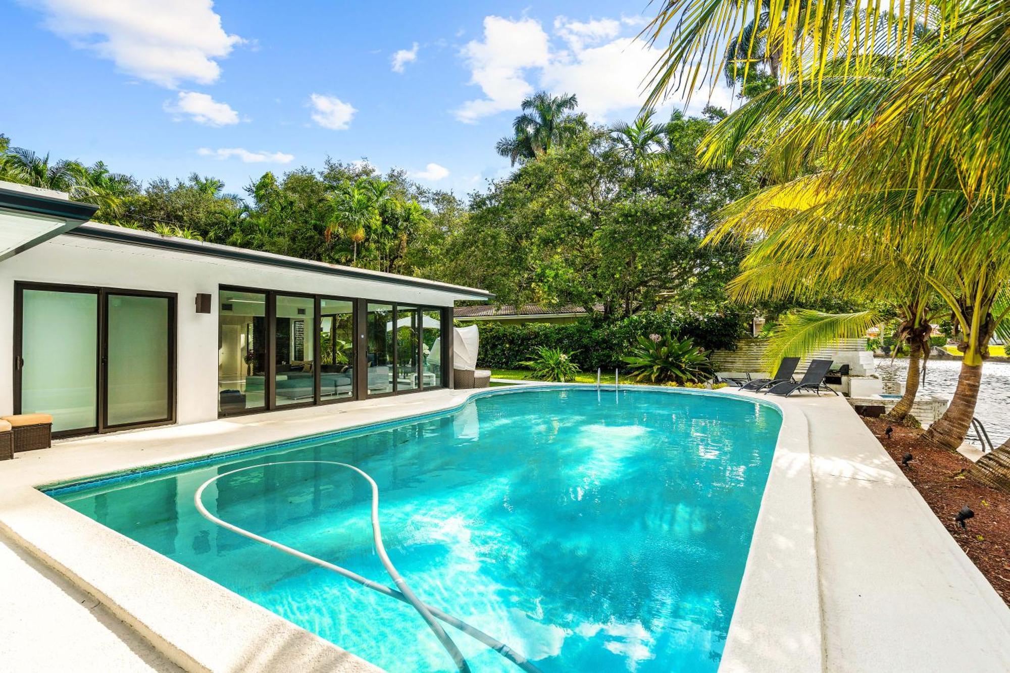 Relaxing Riverside With Pool Holiday home