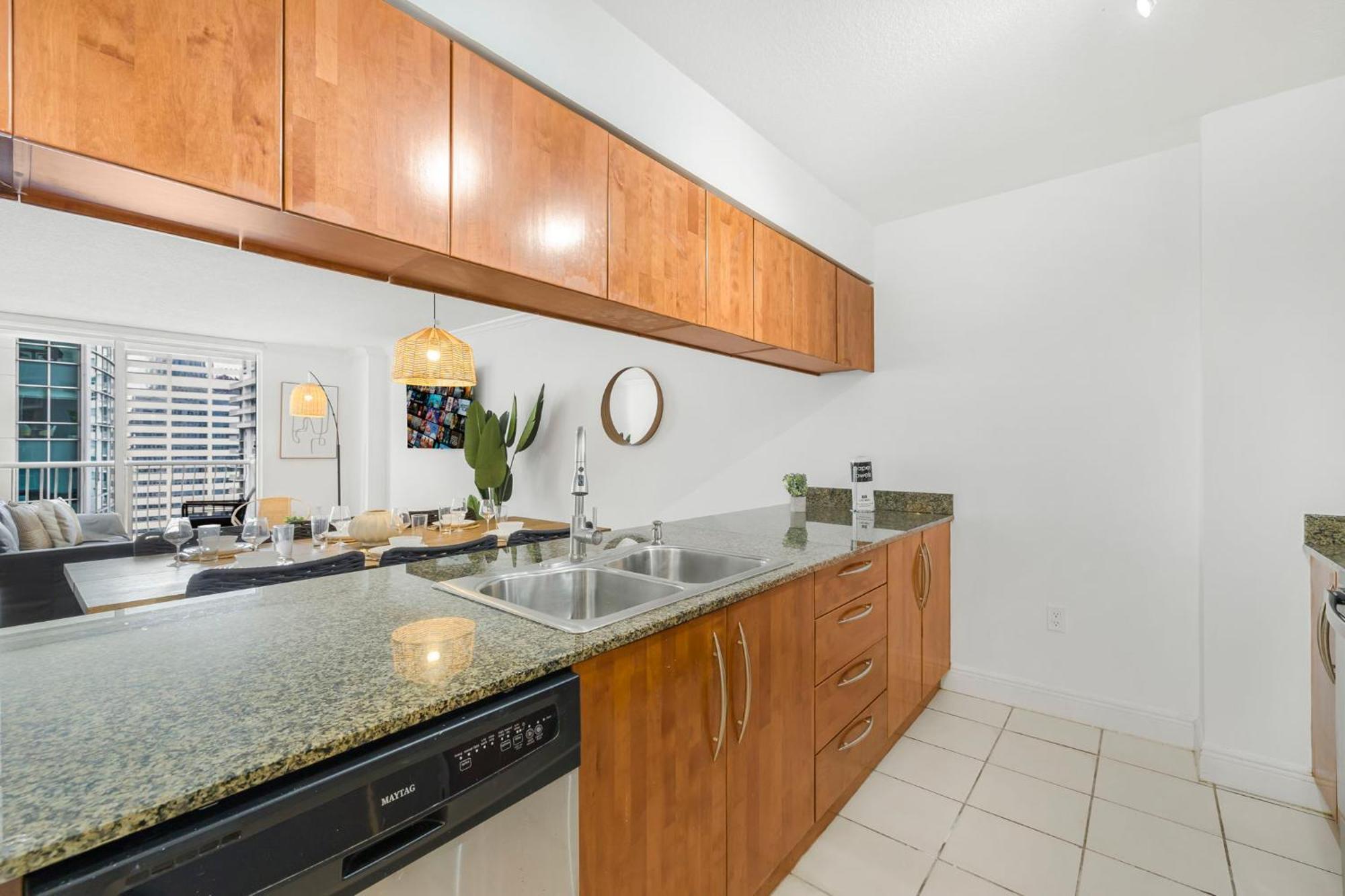 Relax & Feel The Good Vibes In Our Condo!