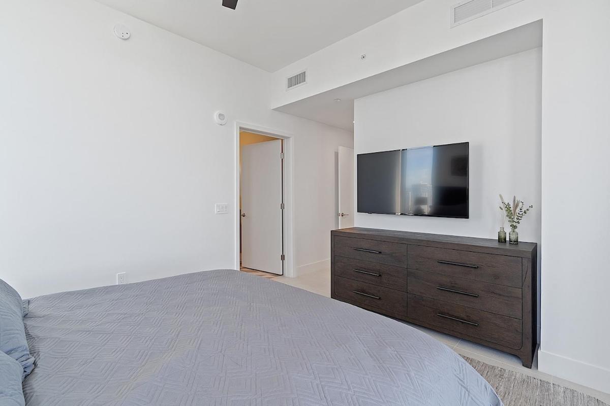 Lux 3bd Penthouse Line, Water And View Apartment *