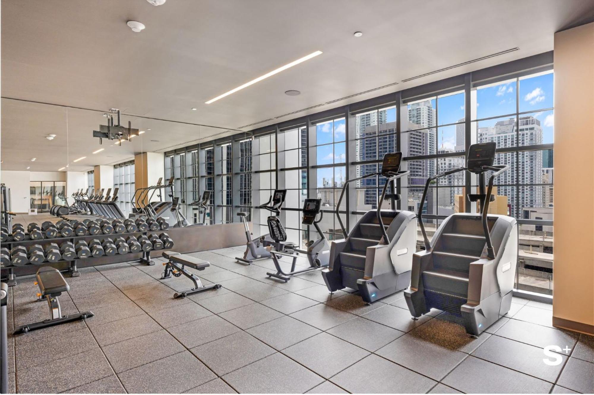 Apartment Luxury In Dtw With Stunning Views Miami
