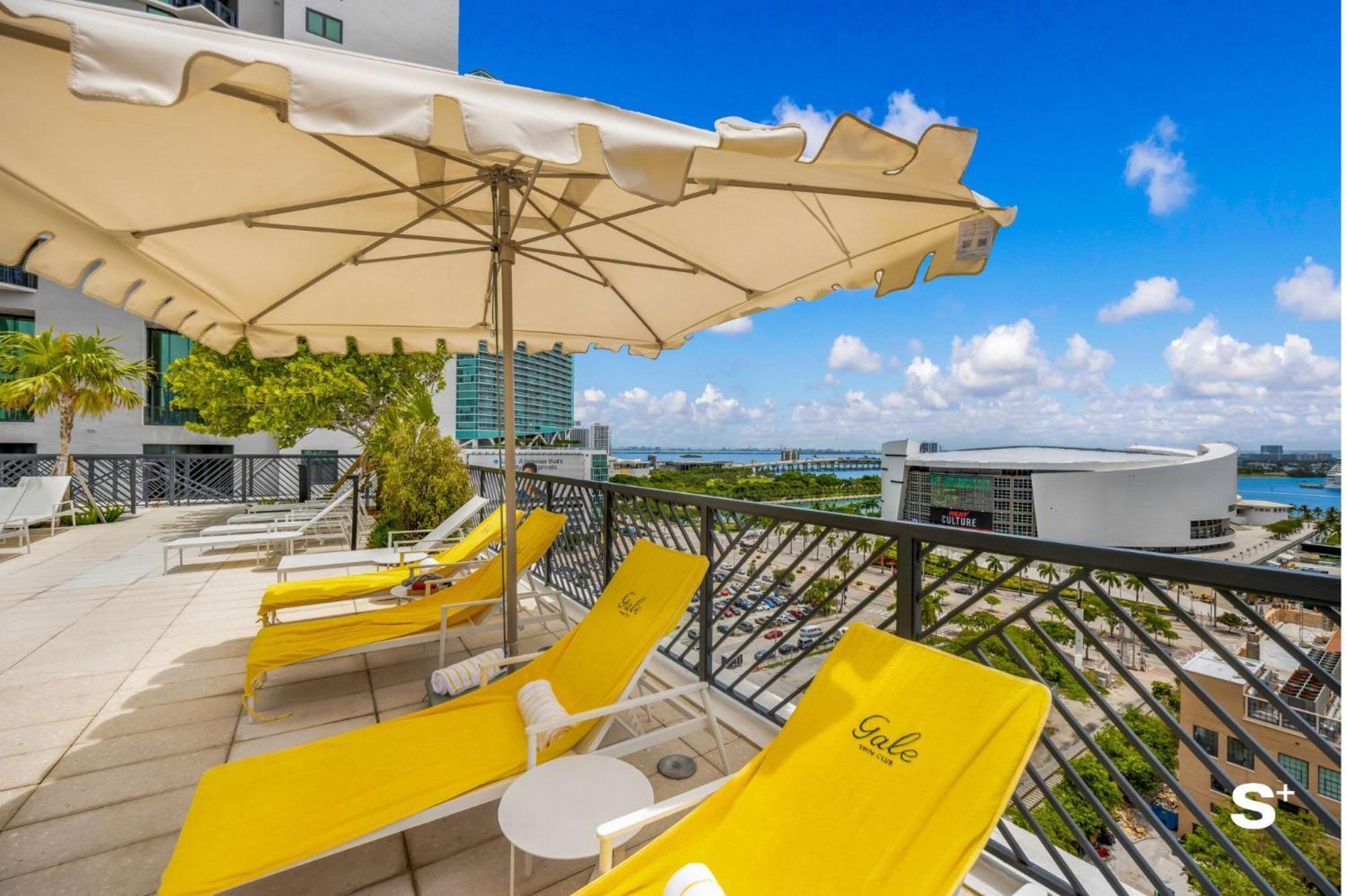 Luxury In Dtw With Stunning Views Apartment