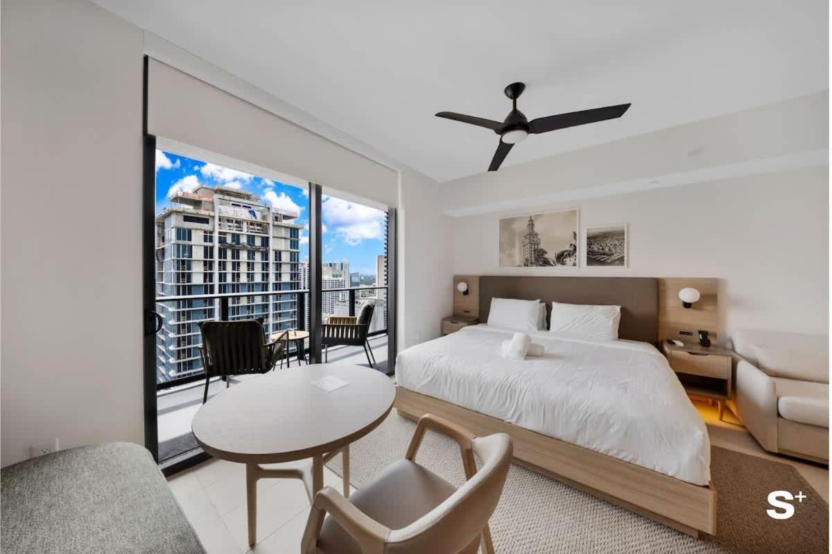 Luxury In Dtw With Stunning Views *