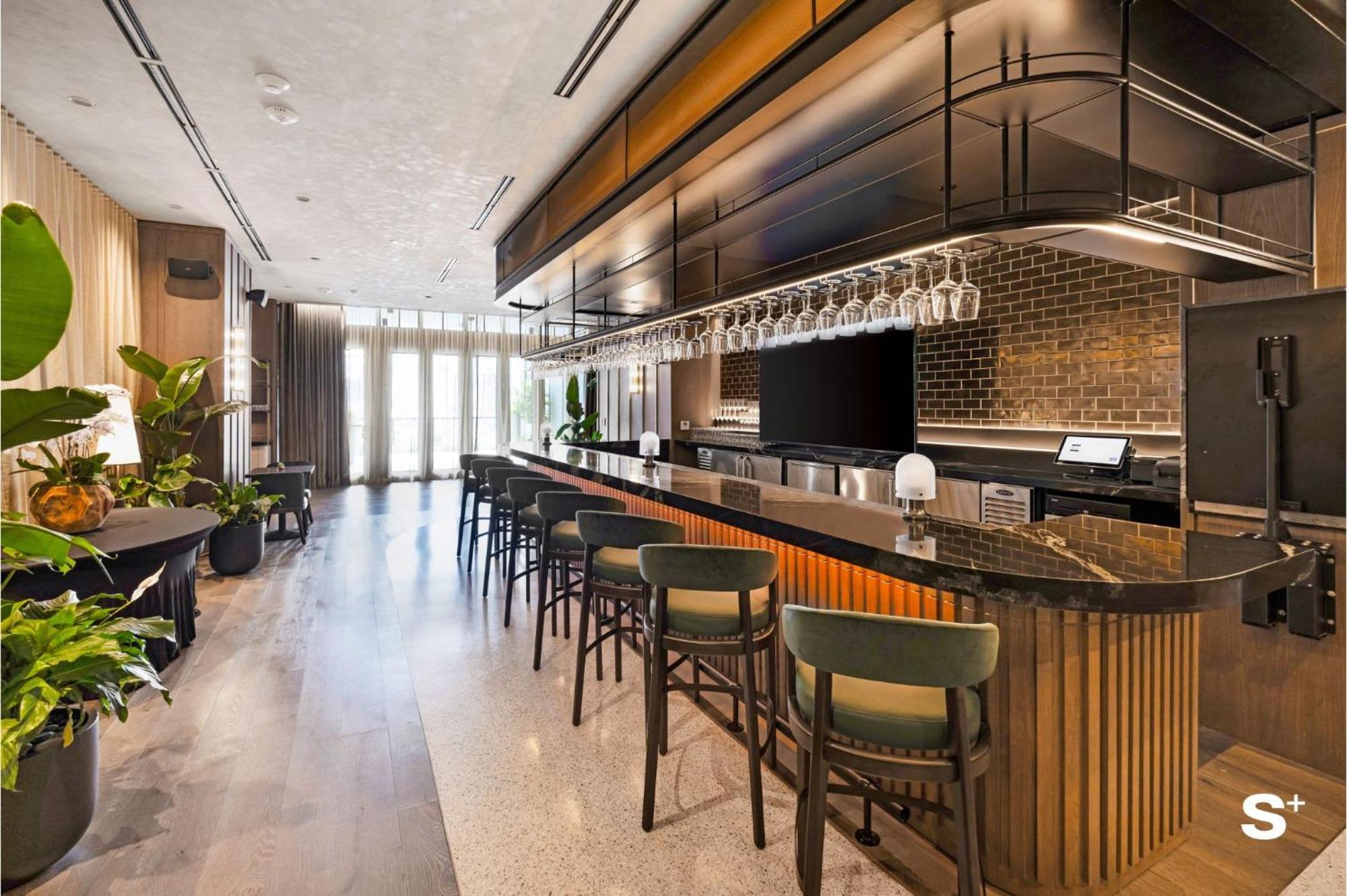 Luxury In Dtw With Stunning Views Apartment