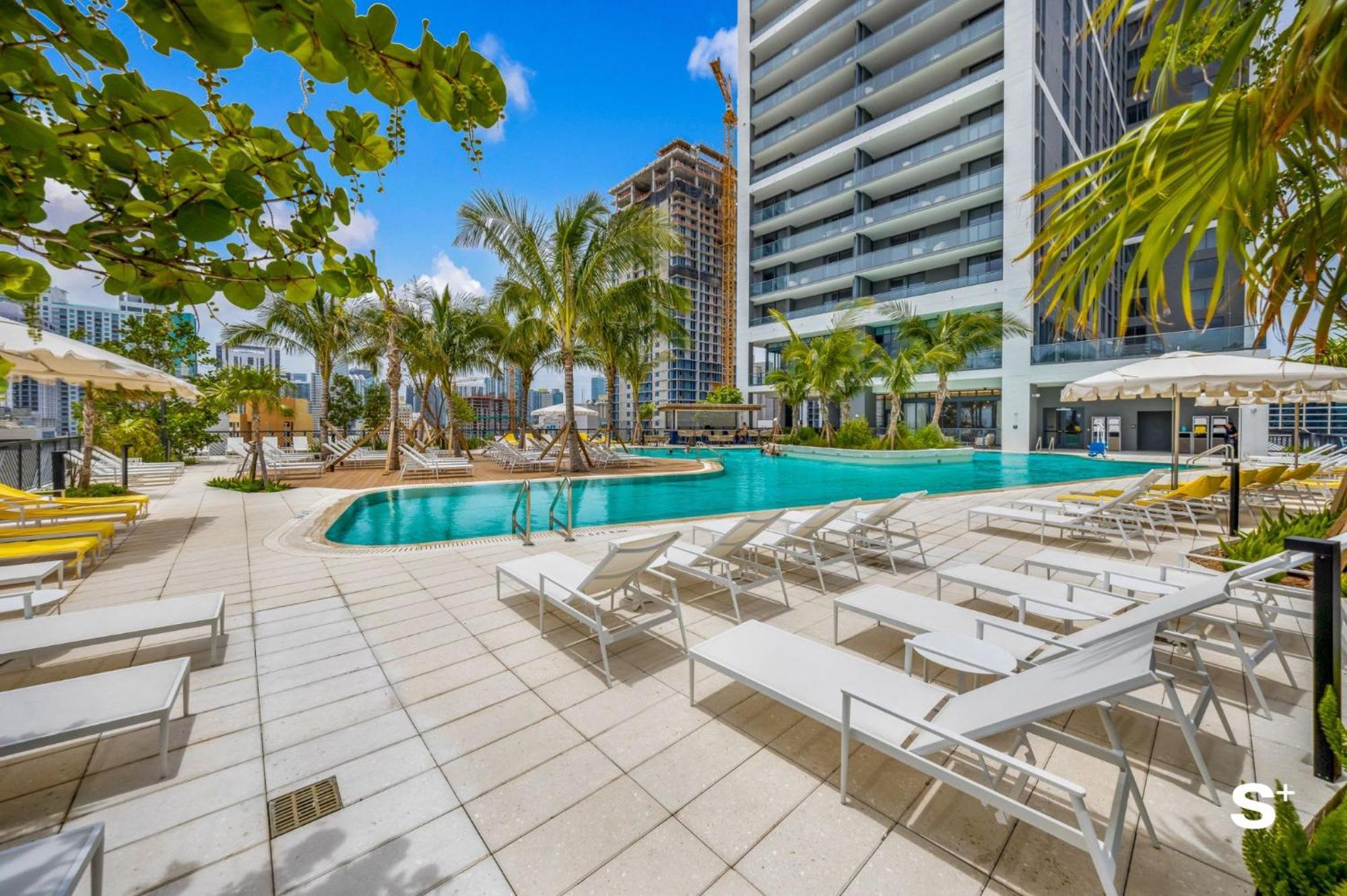 Luxury In Dtw With Stunning Views Apartment *