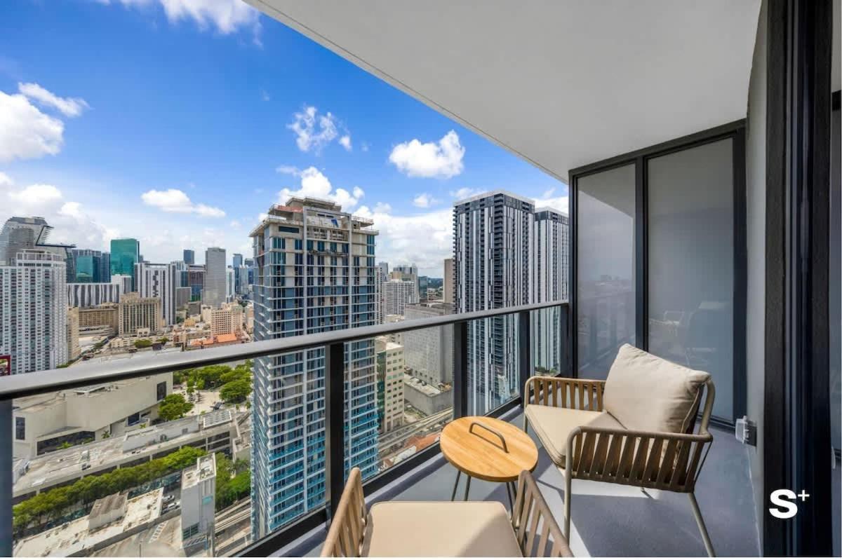 Luxury In Dtw With Stunning Views Apartment