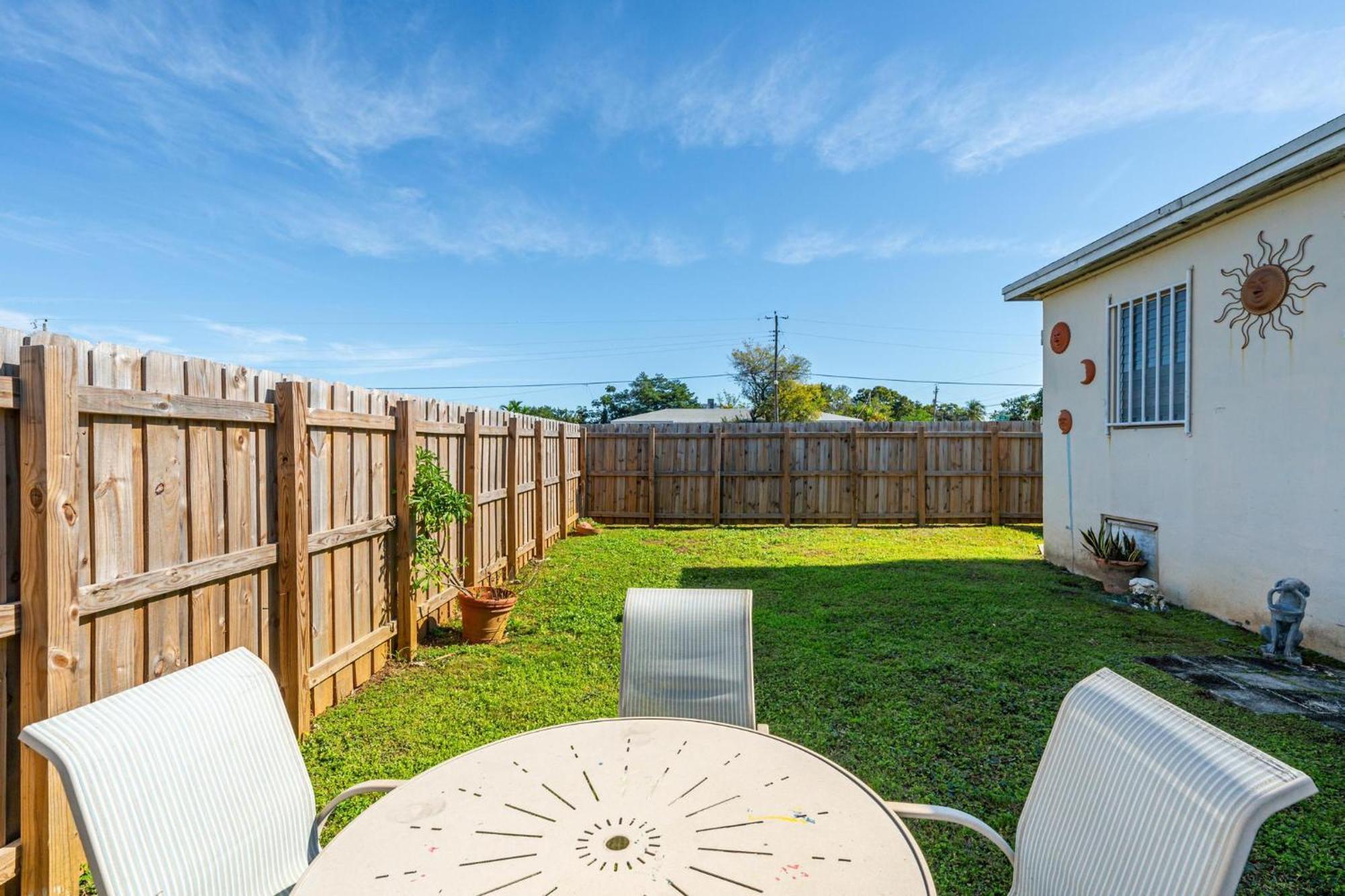 Apartment Value And Convenience In The Heart Of Near Downtown And The Beaches Miami