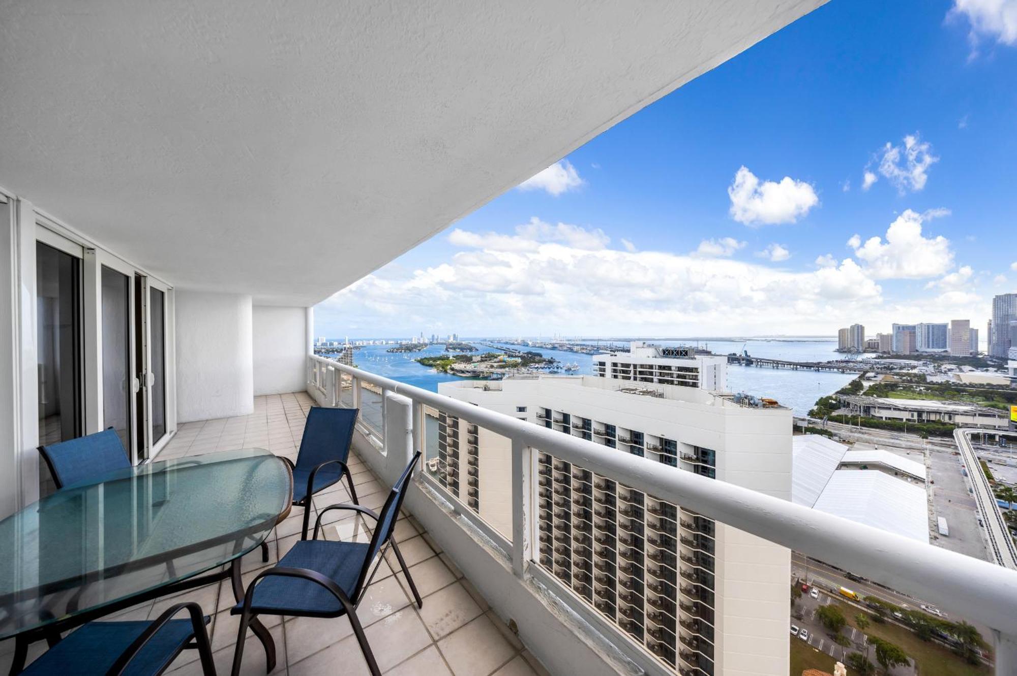 The Grand Wonder Apartment Miami