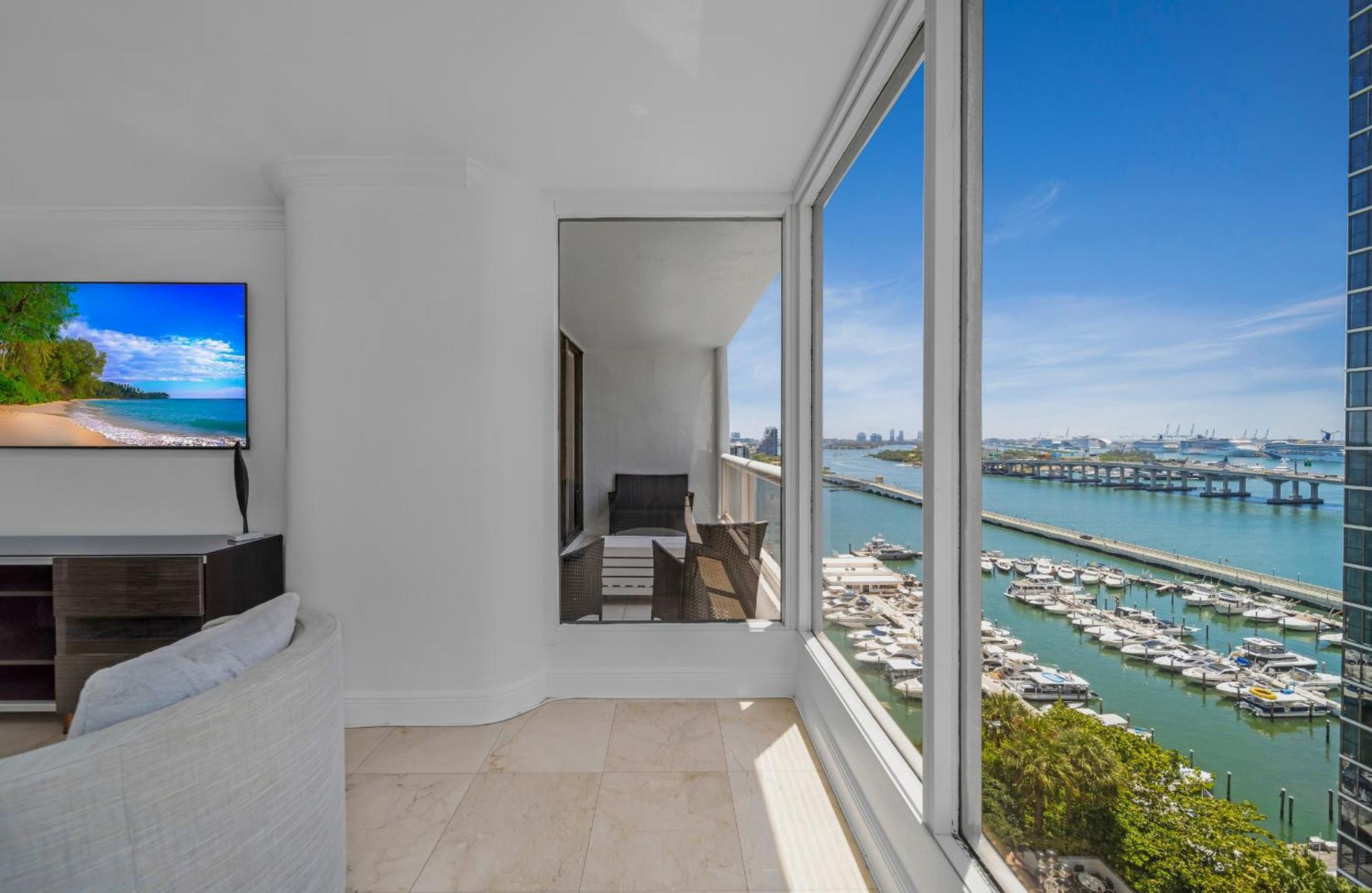 The Grand Wonder Apartment *