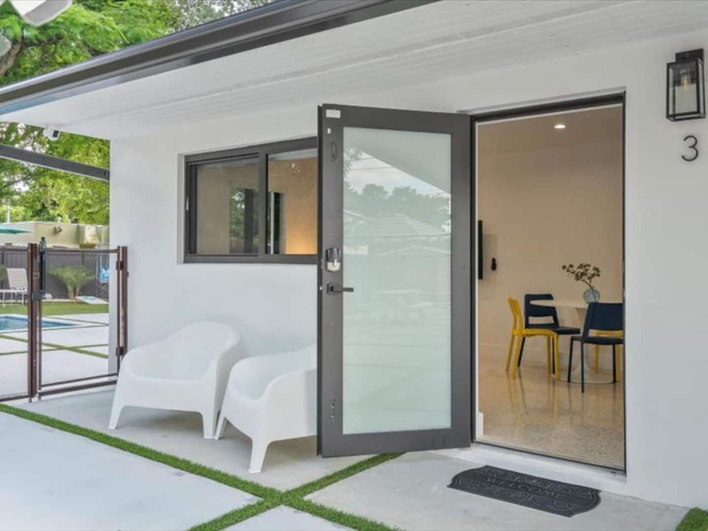 Cozy Getaway Heated Pool & Sun Loungers Miami