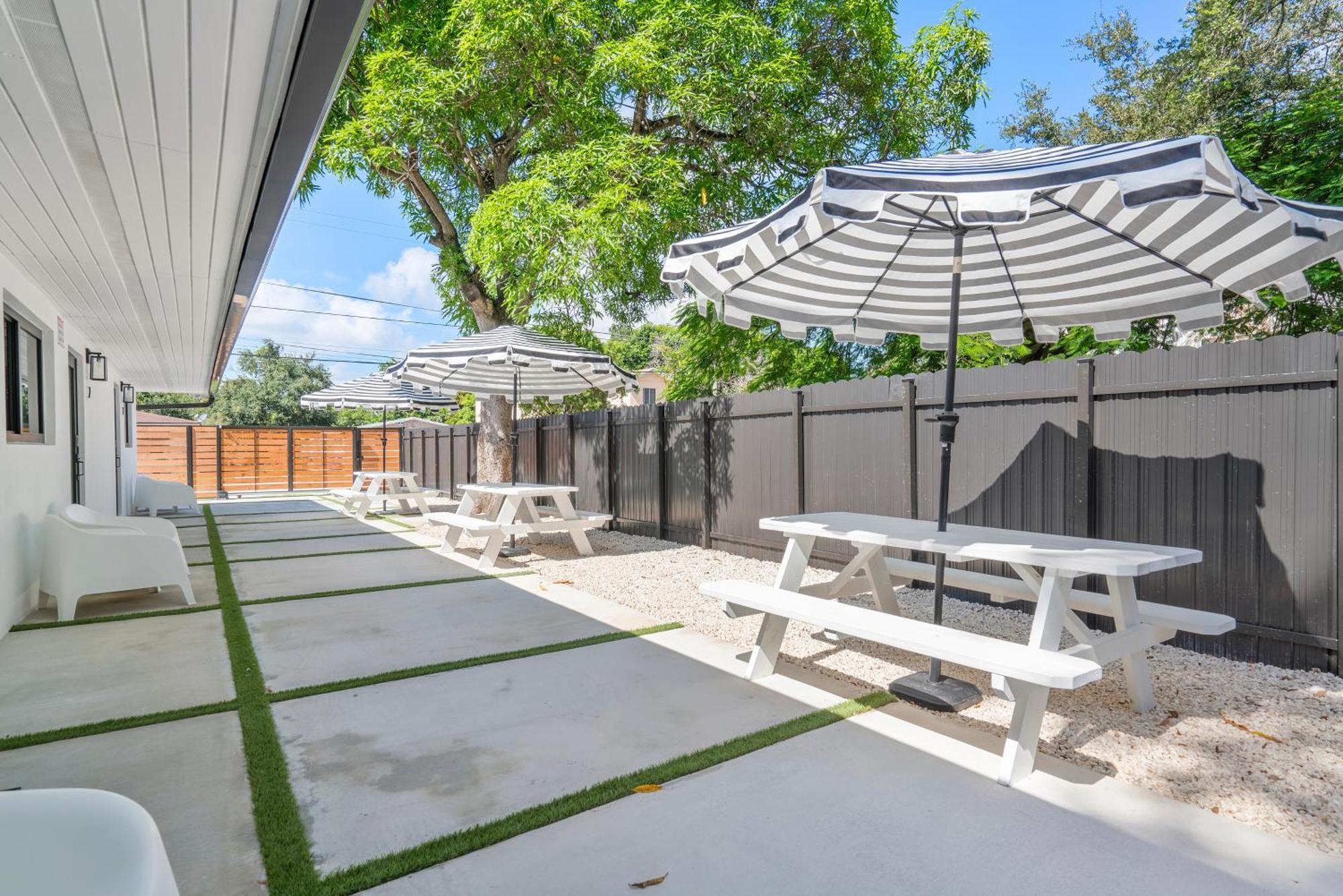 Cozy Getaway Heated Pool & Sun Loungers