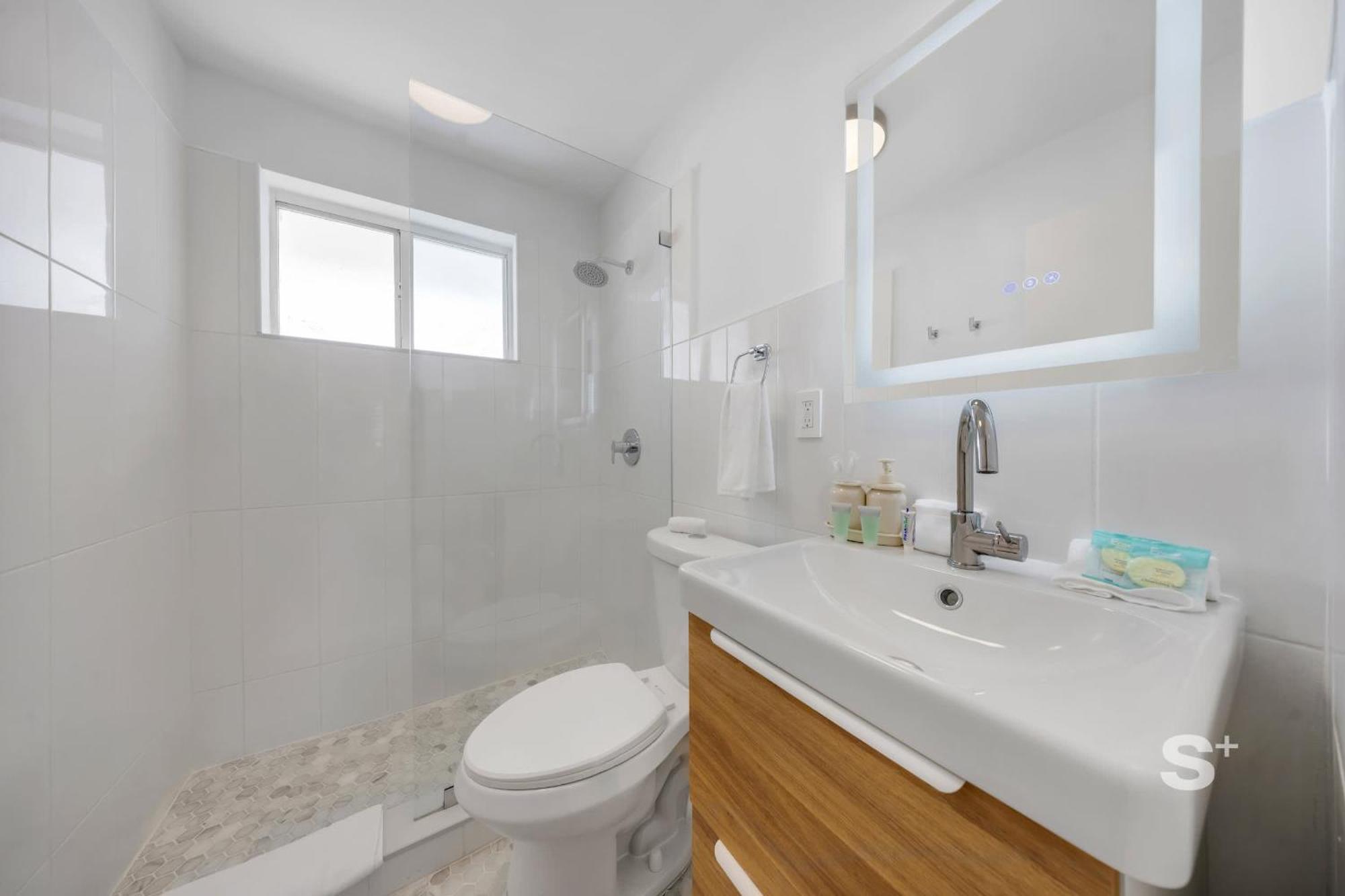 Contemporary In Apartment