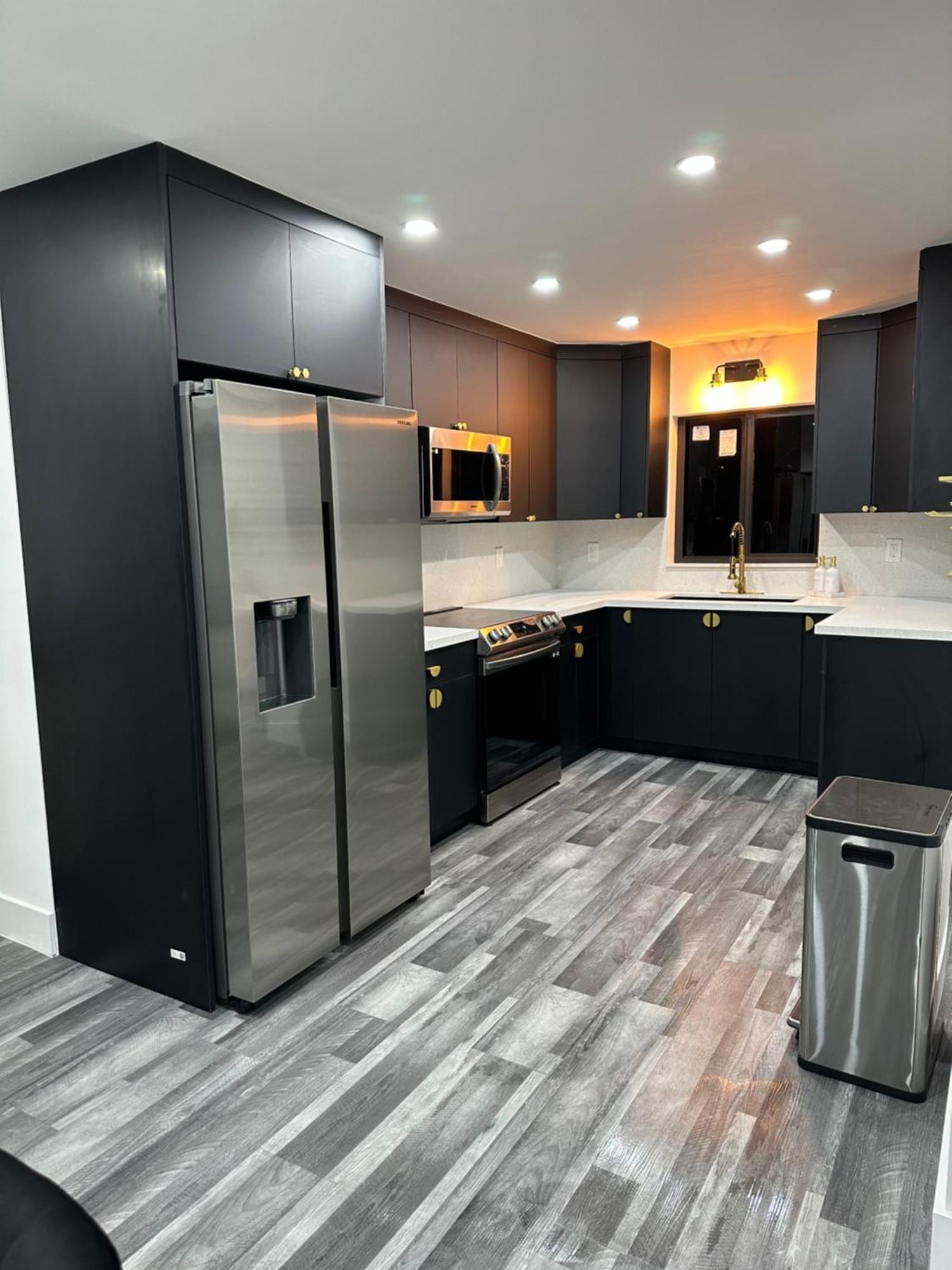Modern 3b And 1b Near Um And Dadeland Mall Holiday home Miami