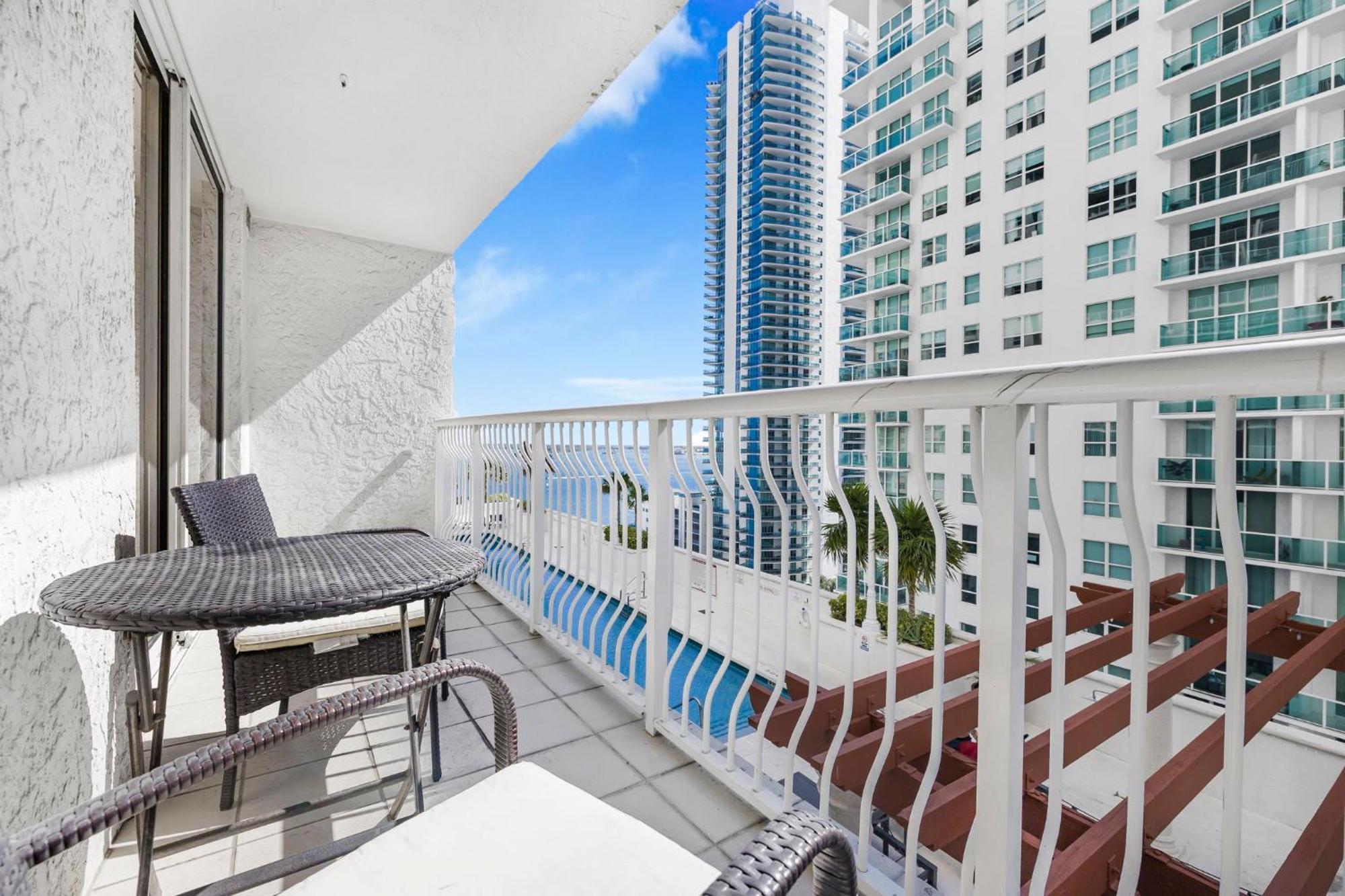 Apartment The Classic & Elegance Mixed In One-site Miami