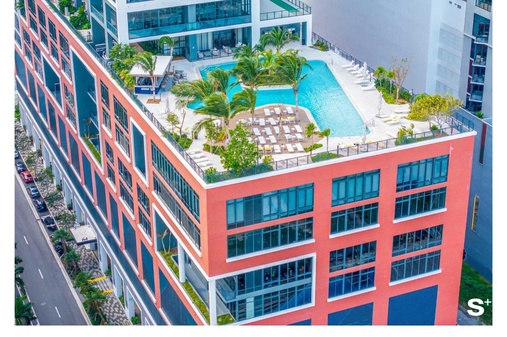 Luxury 1-br Ph With Breathtaking Downtown Views