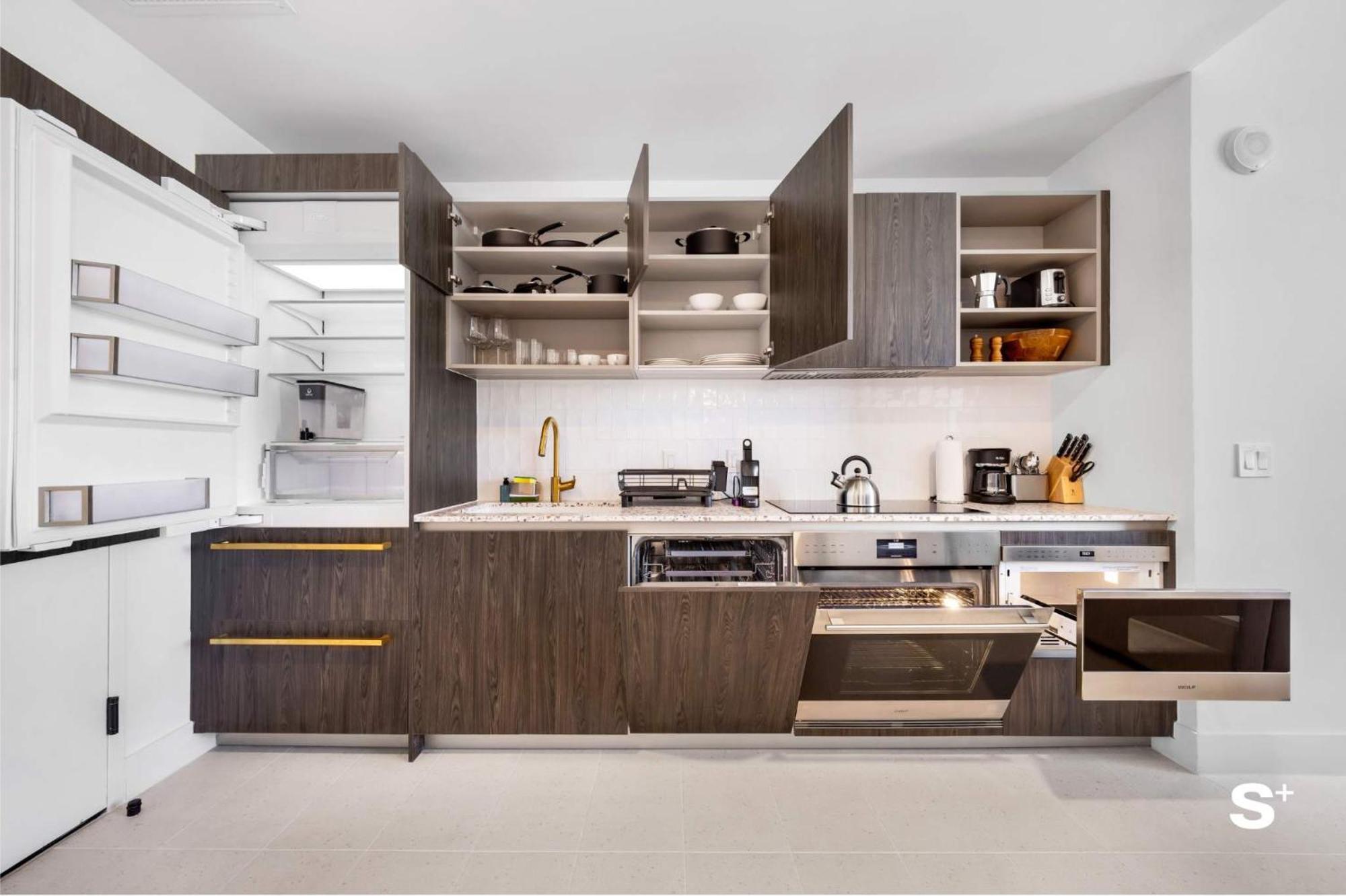 Luxury 1-br Ph With Breathtaking Downtown Views *