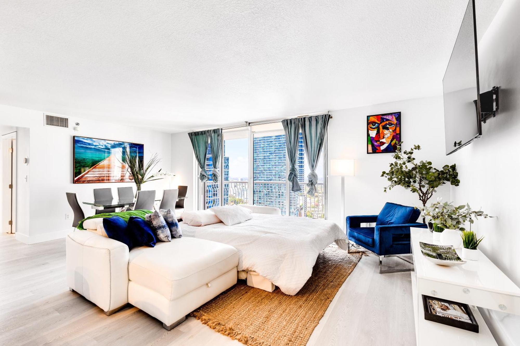 Upscale Brickell 3 Bedroom With Water Views And Free Parking * Miami