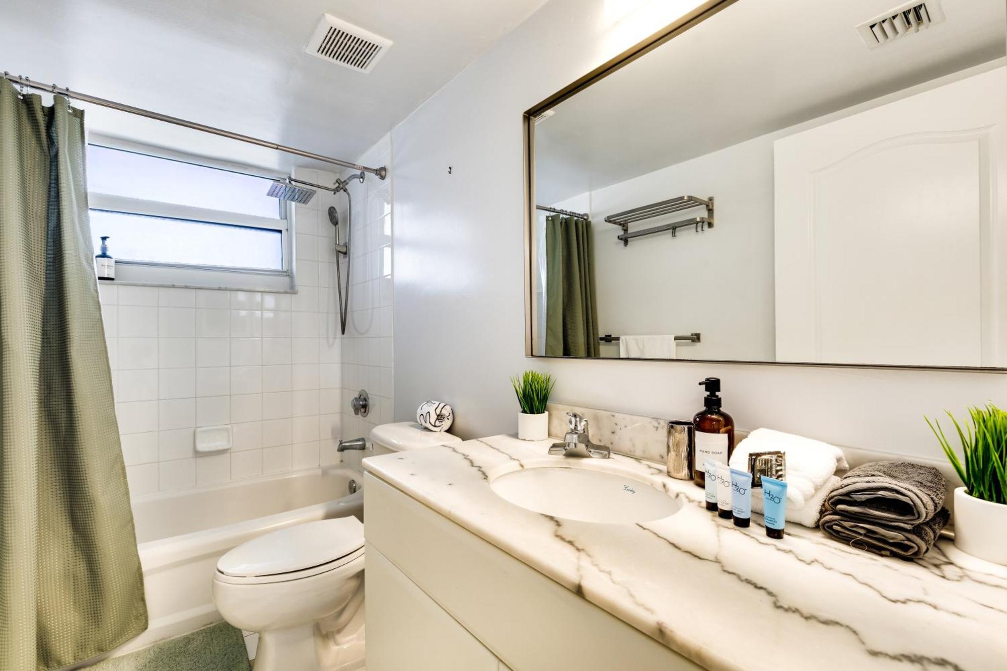 Apartment Upscale Brickell 3 Bedroom With Water Views And Free Parking Miami