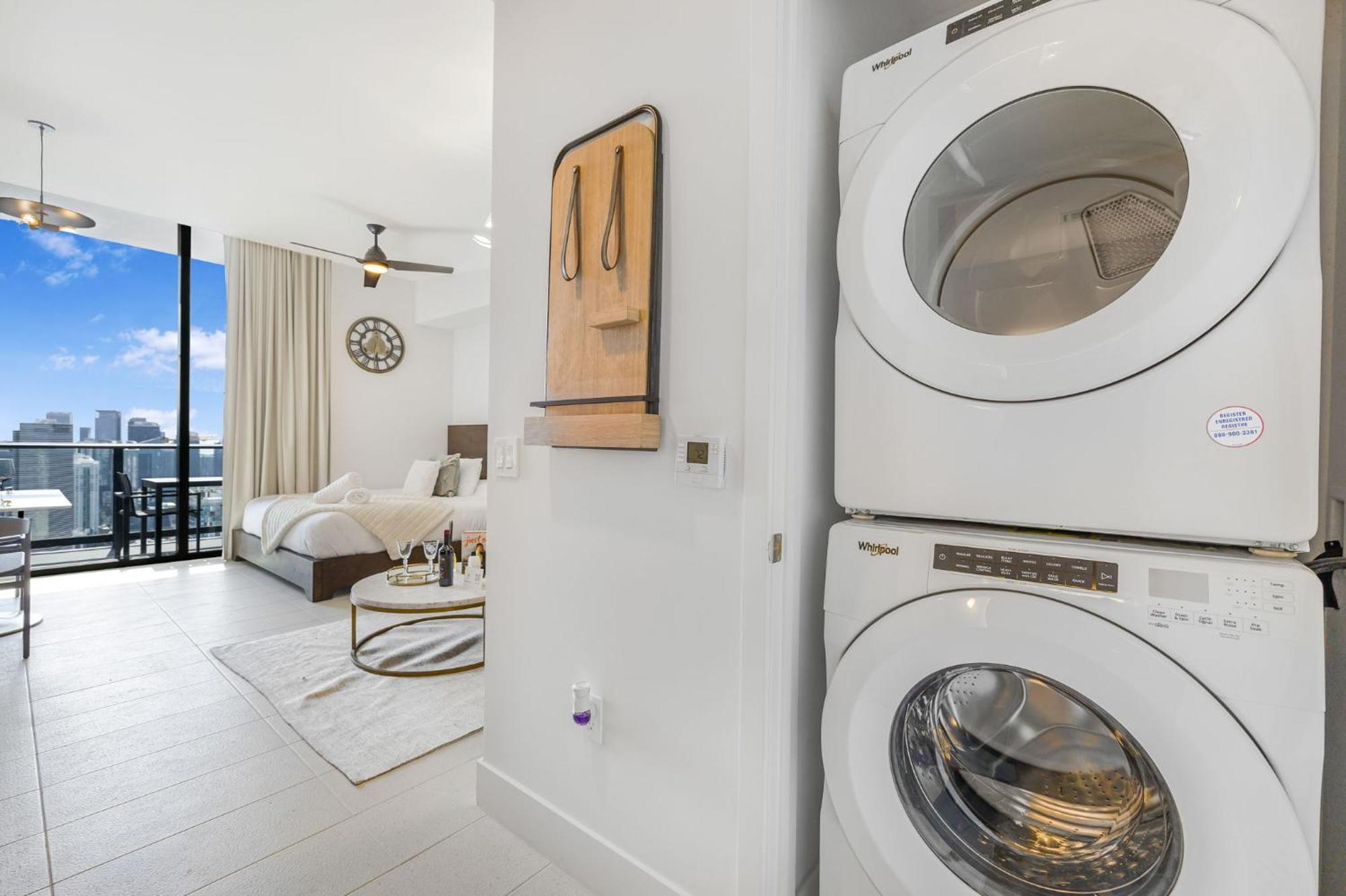 Apartment Exclusive With Views In Downtown *