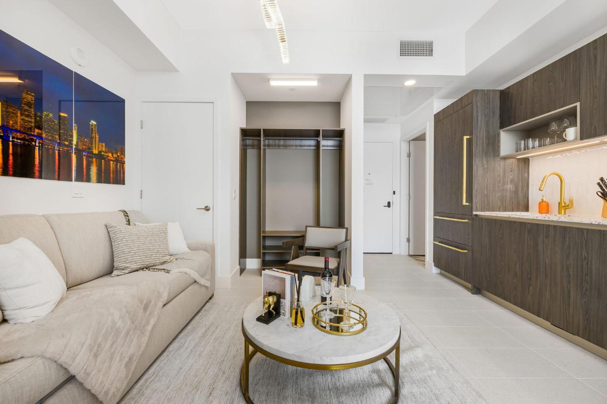 Apartment Exclusive With Views In Downtown