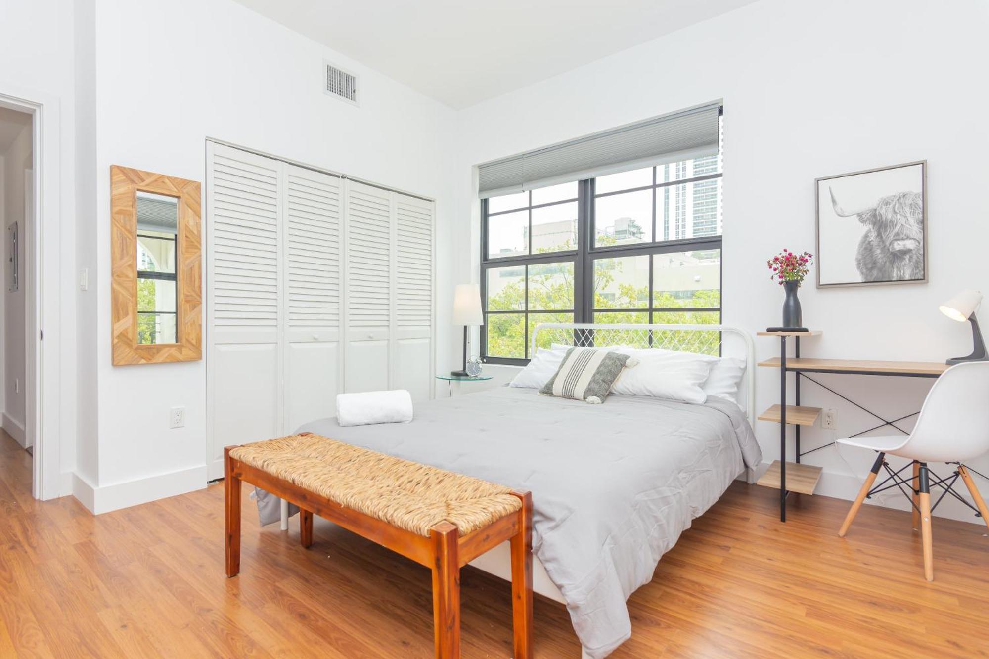 2-bdrm -heart Wynwood & Edgewater- 206 Apartment