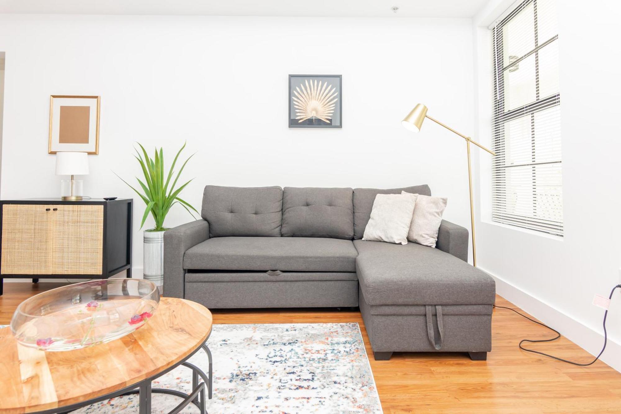 Apartment 2-bdrm -heart Wynwood & Edgewater- 206