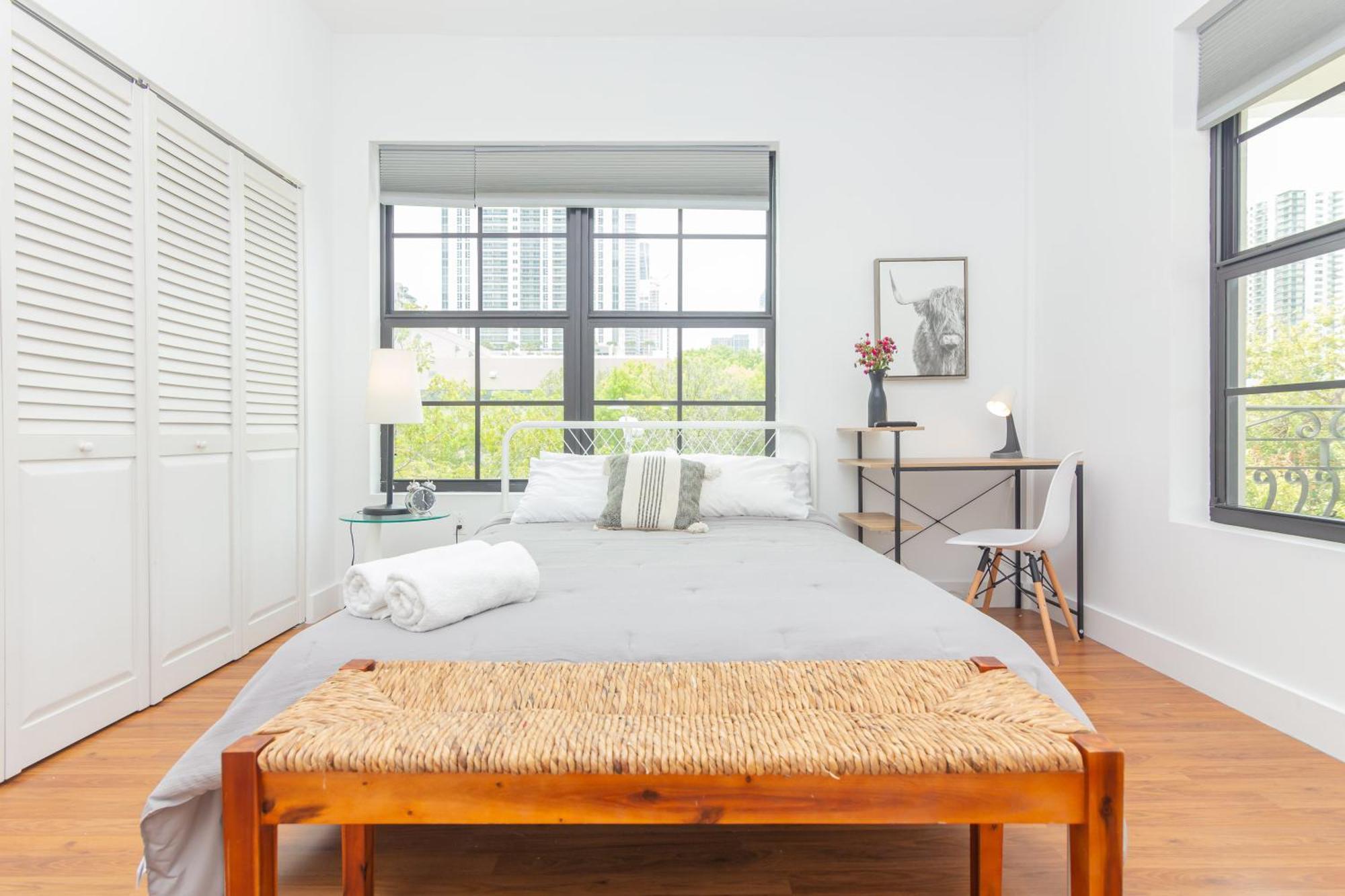 2-bdrm -heart Wynwood & Edgewater- 206 Apartment *