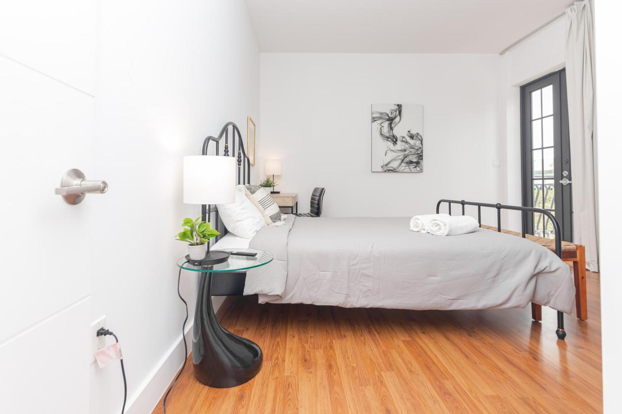 Apartment 2-bdrm -heart Wynwood & Edgewater- 206 Miami