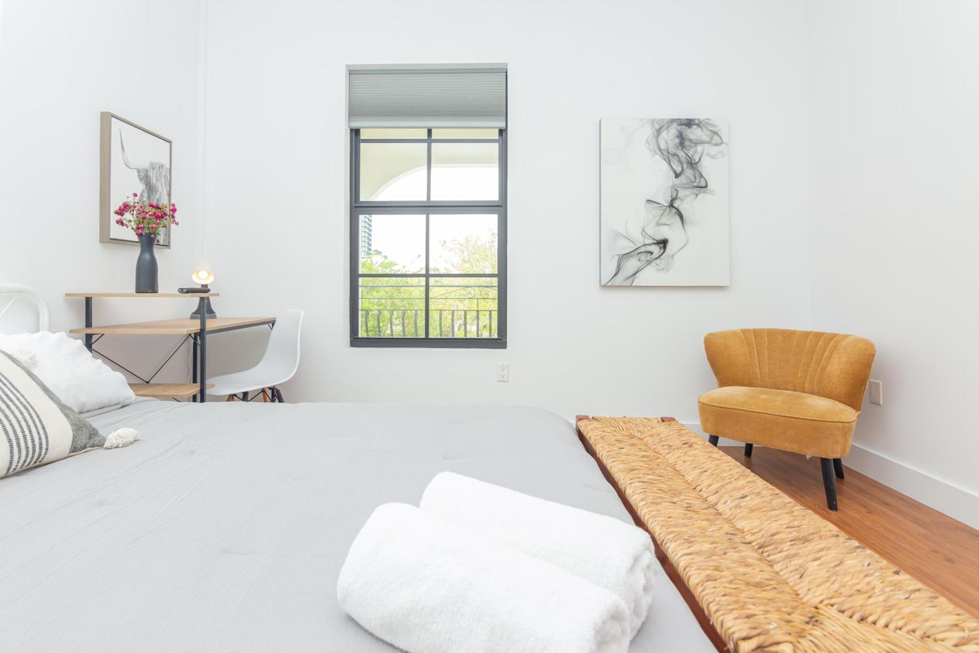 Apartment 2-bdrm -heart Wynwood & Edgewater- 206