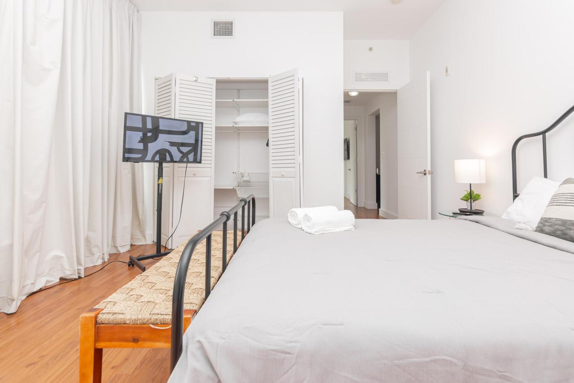 2-bdrm -heart Wynwood & Edgewater- 206 * Miami