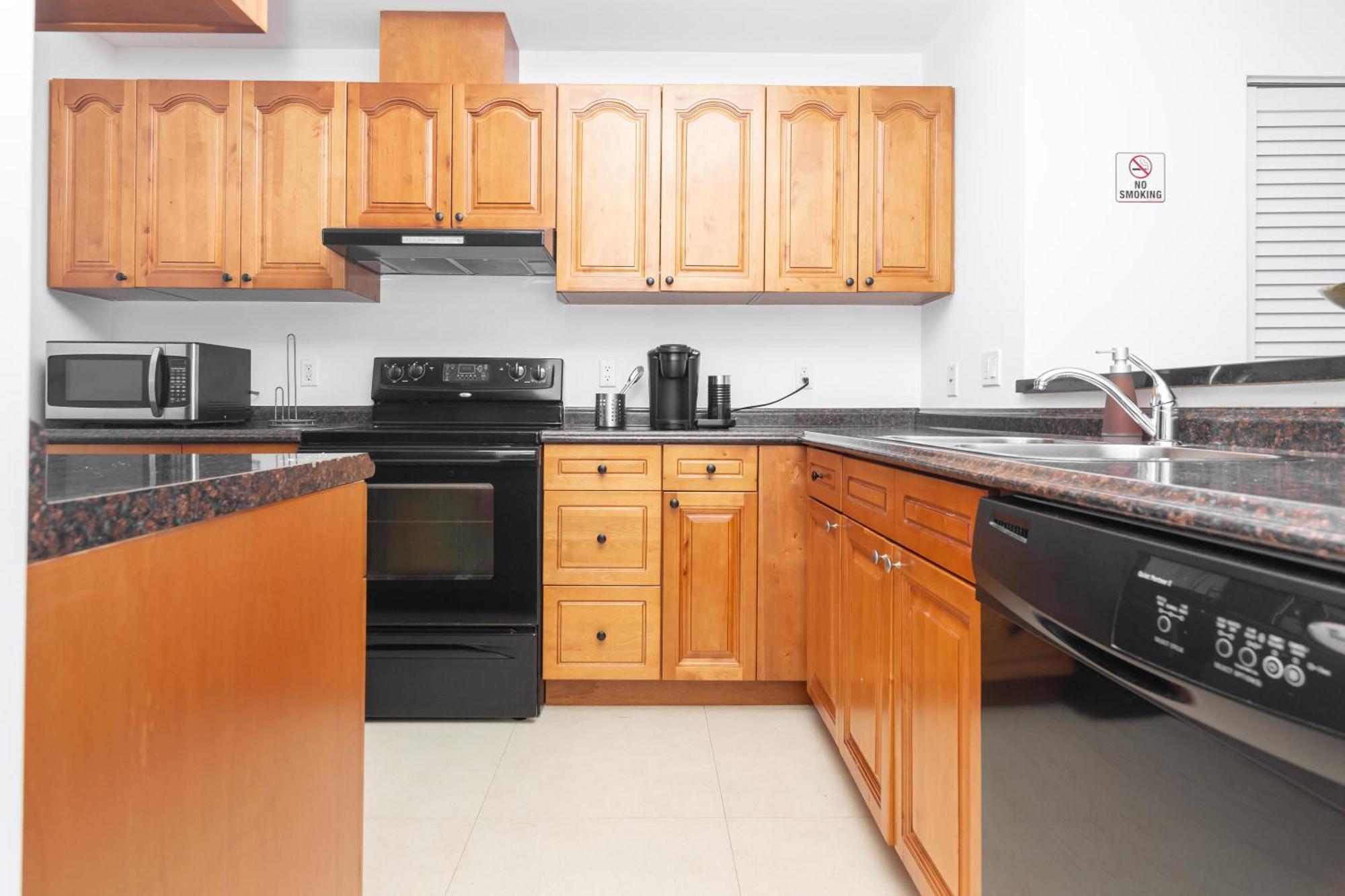 2-bdrm -heart Wynwood & Edgewater- 206