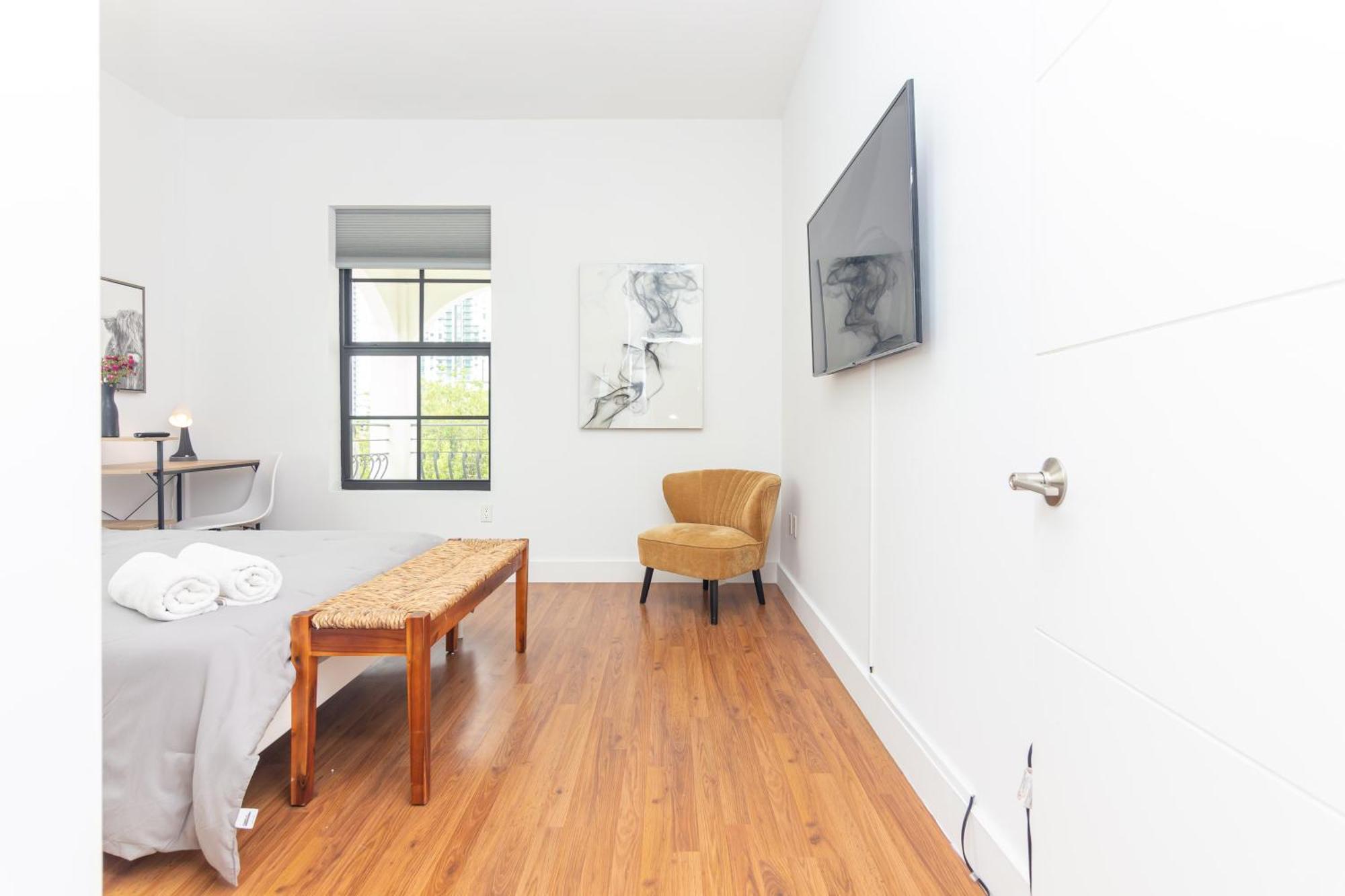 Apartment 2-bdrm -heart Wynwood & Edgewater- 206
