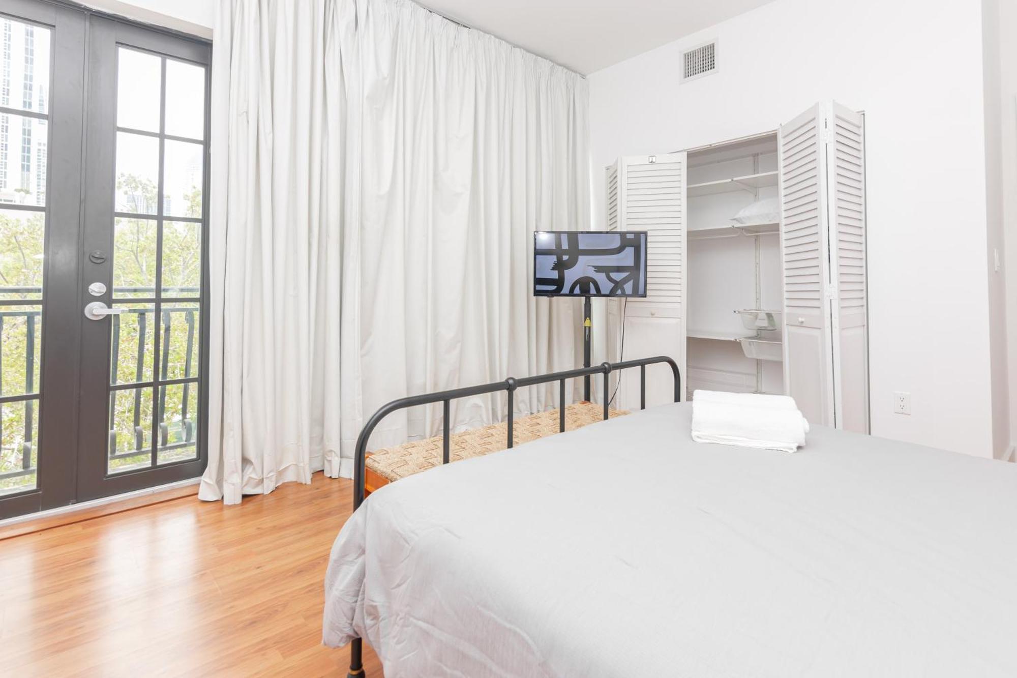 2-bdrm -heart Wynwood & Edgewater- 206 *