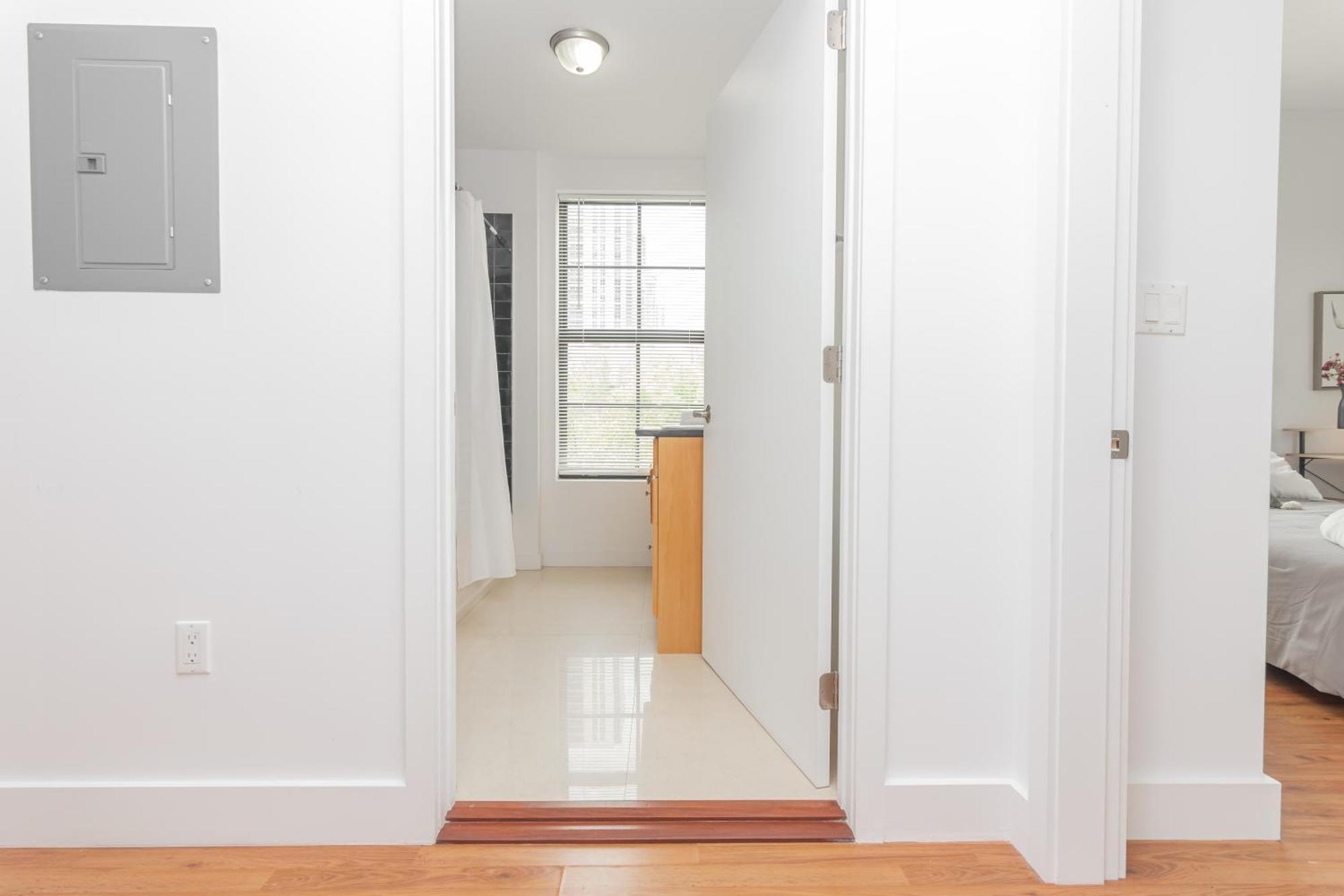 2-bdrm -heart Wynwood & Edgewater- 206 Miami