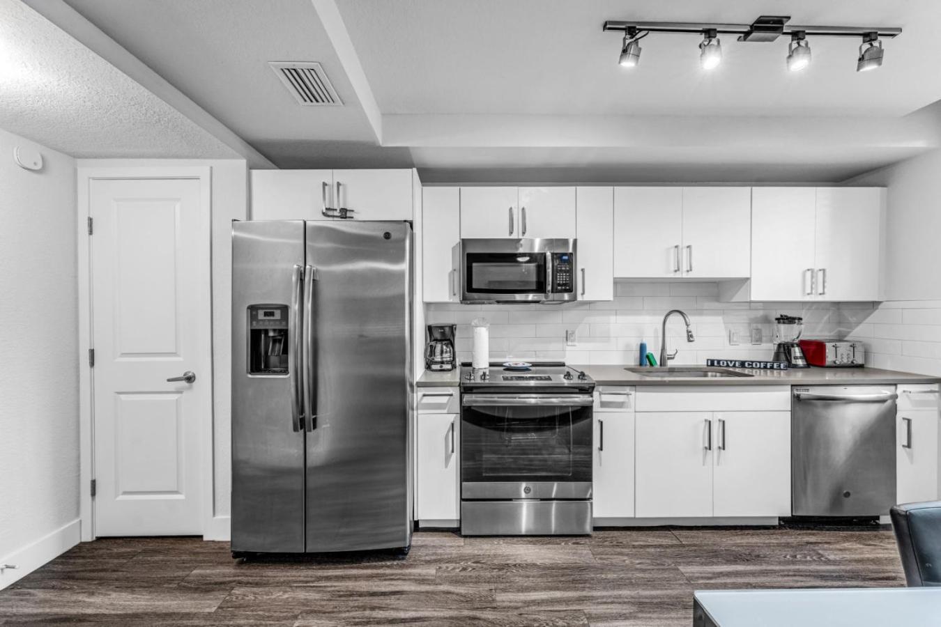 Stylish 1br Unit With Free Parking Near Wynwood Apartment Miami