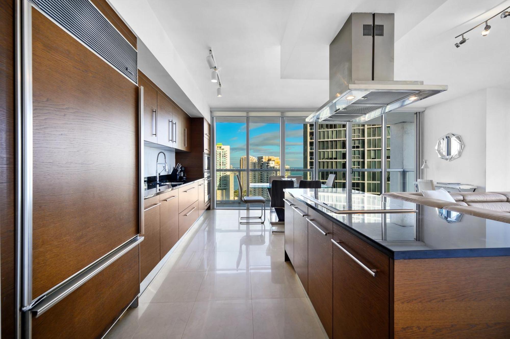 Icon Brickell Corner With Ocean & Pool View And 5 Star Apartment
