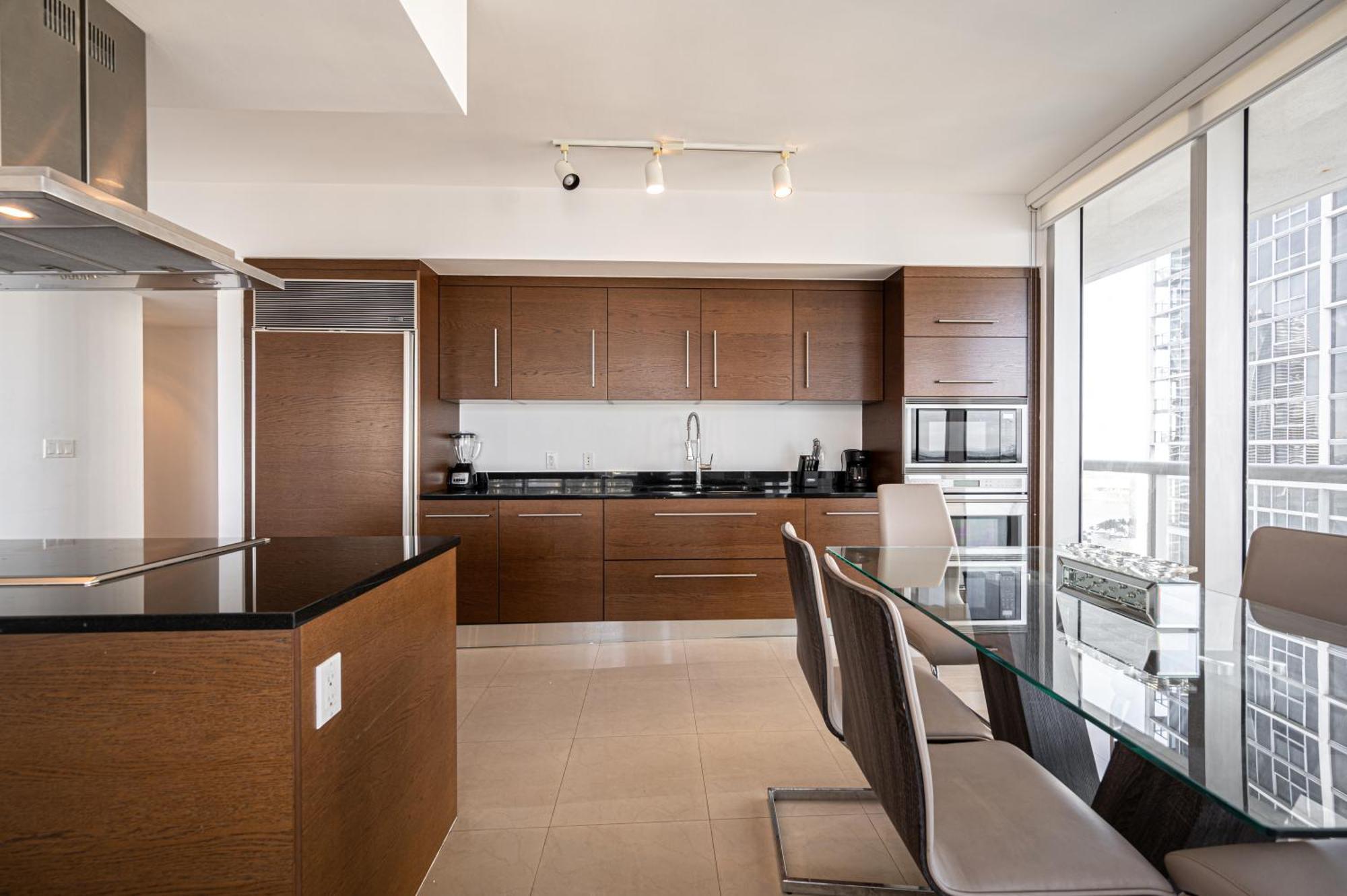 Icon Brickell Corner With Ocean & Pool View And 5 Star