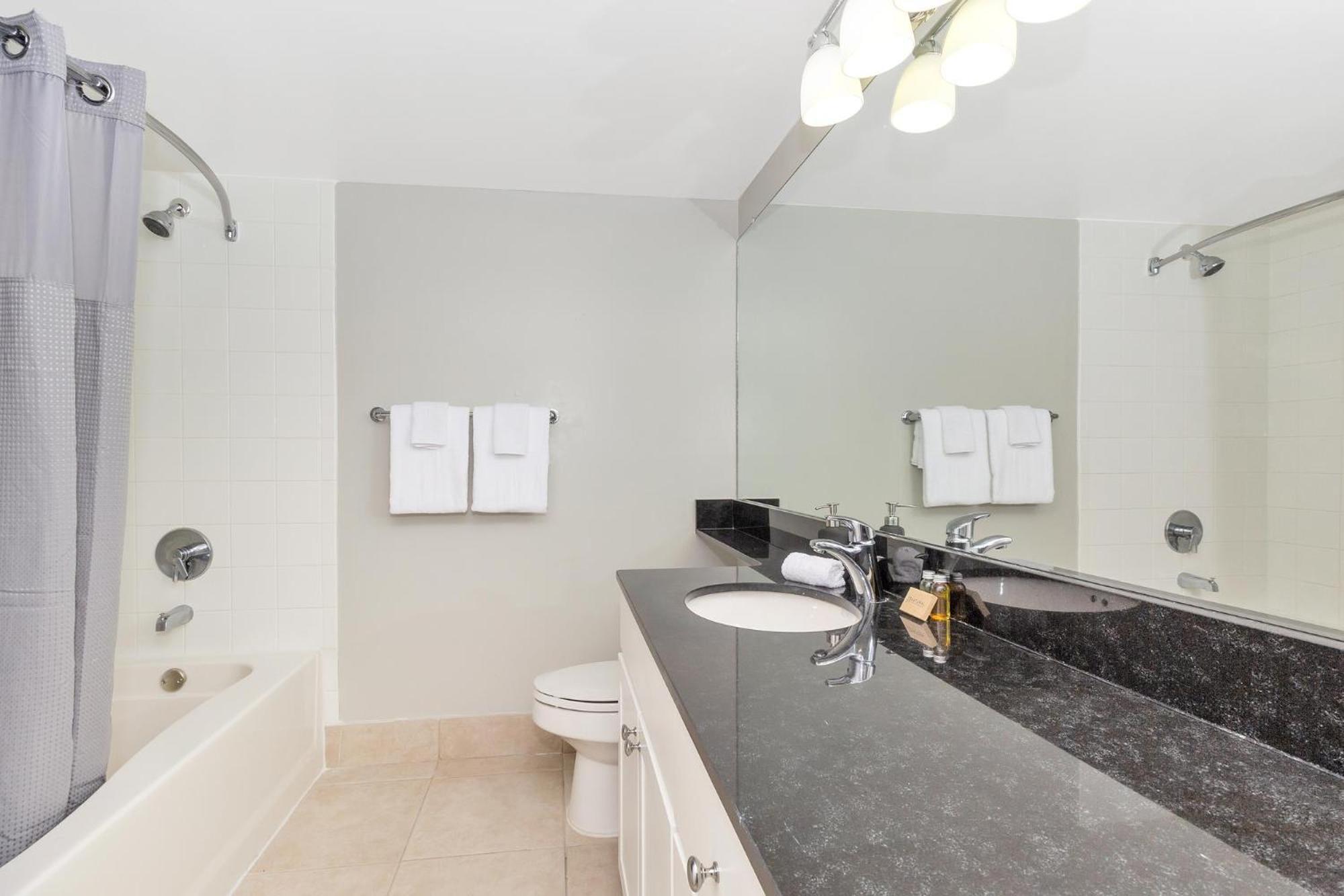 Dharma Coral Gables At Gables Grand Plaza Apartamento Miami