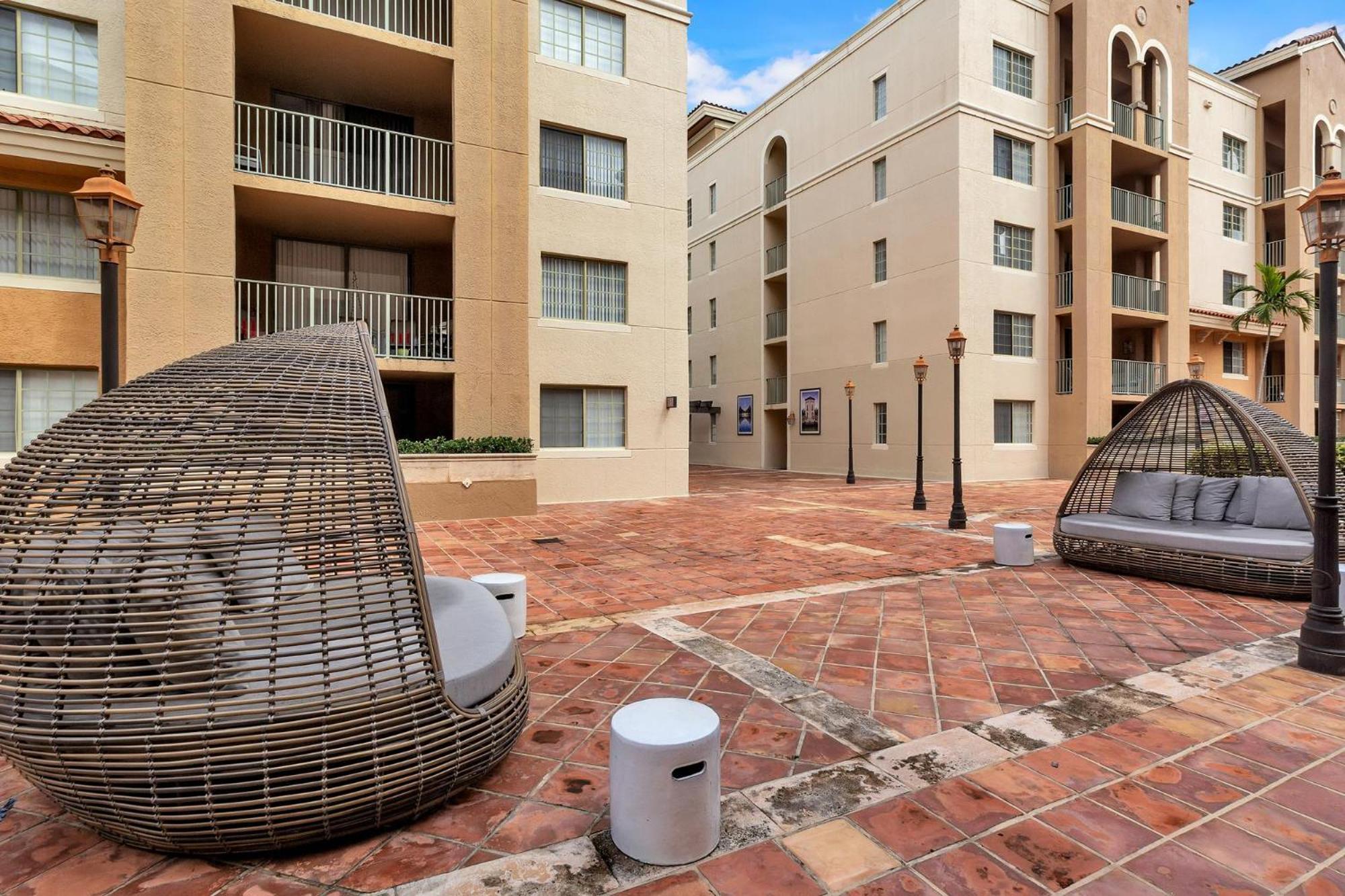 Dharma Coral Gables At Gables Grand Plaza Apartamento *