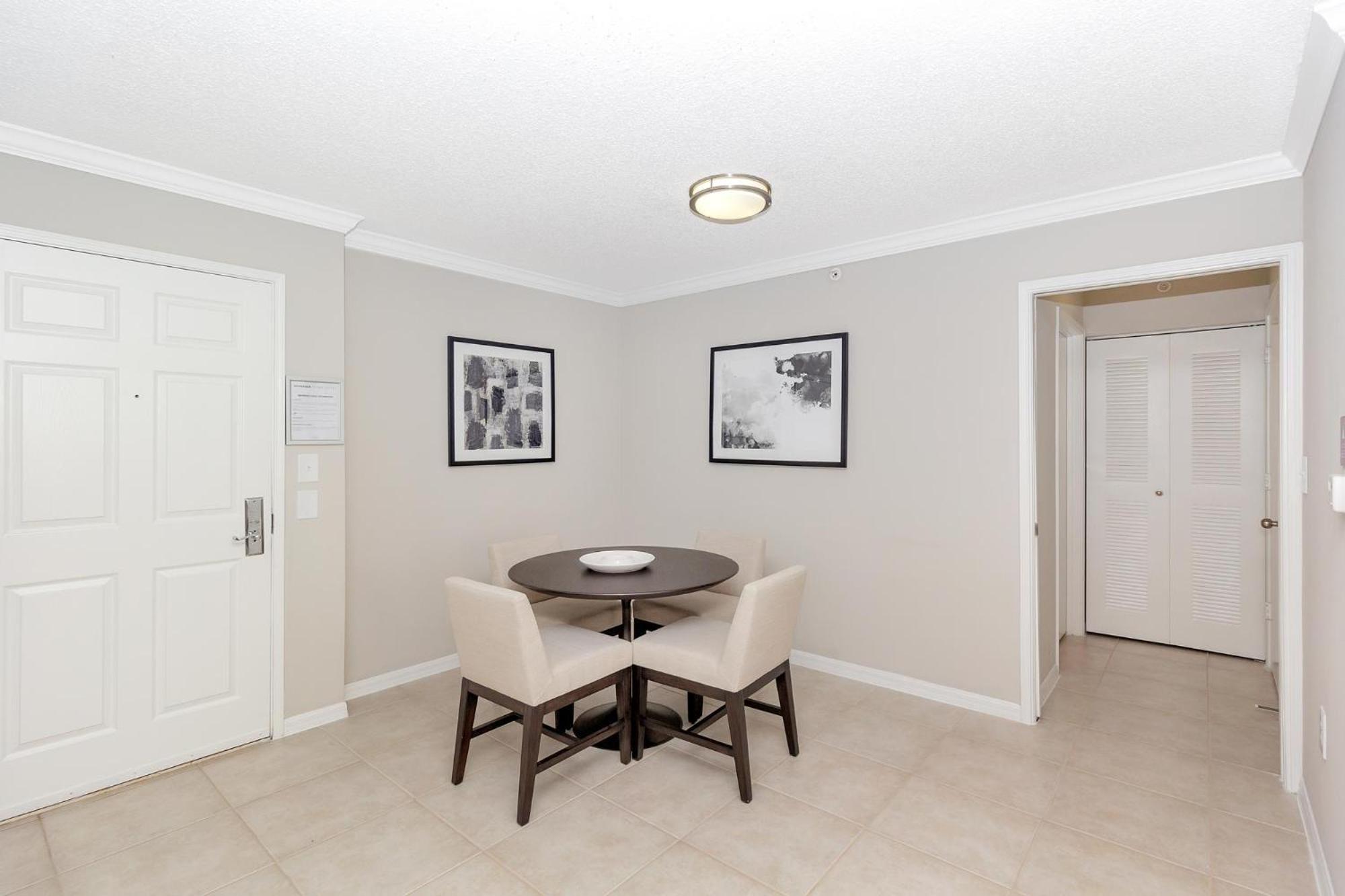 Apartamento Dharma Coral Gables At Gables Grand Plaza *