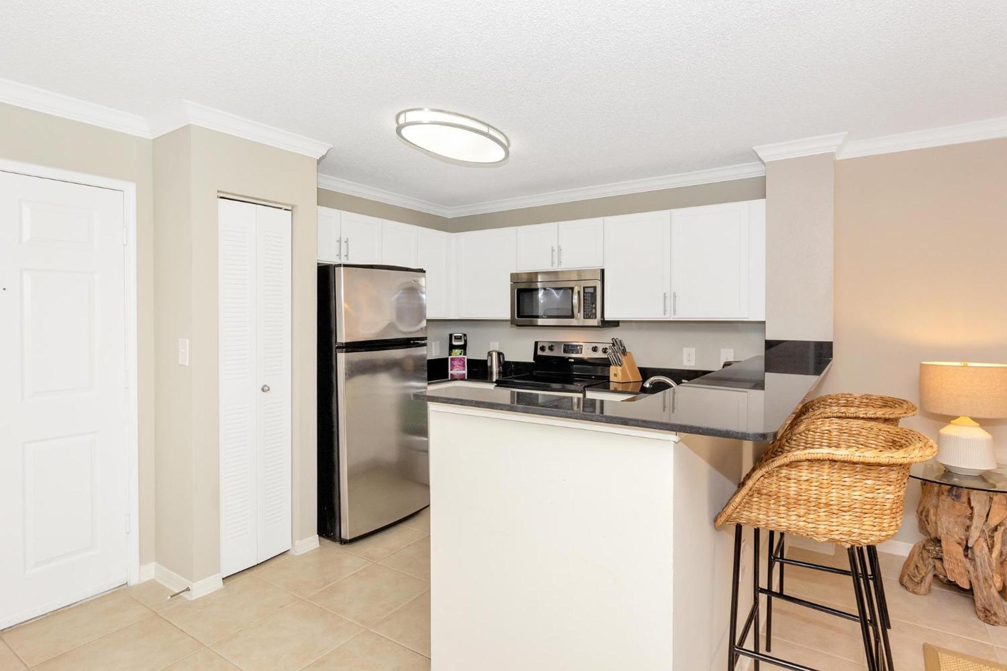 Dharma Coral Gables At Gables Grand Plaza