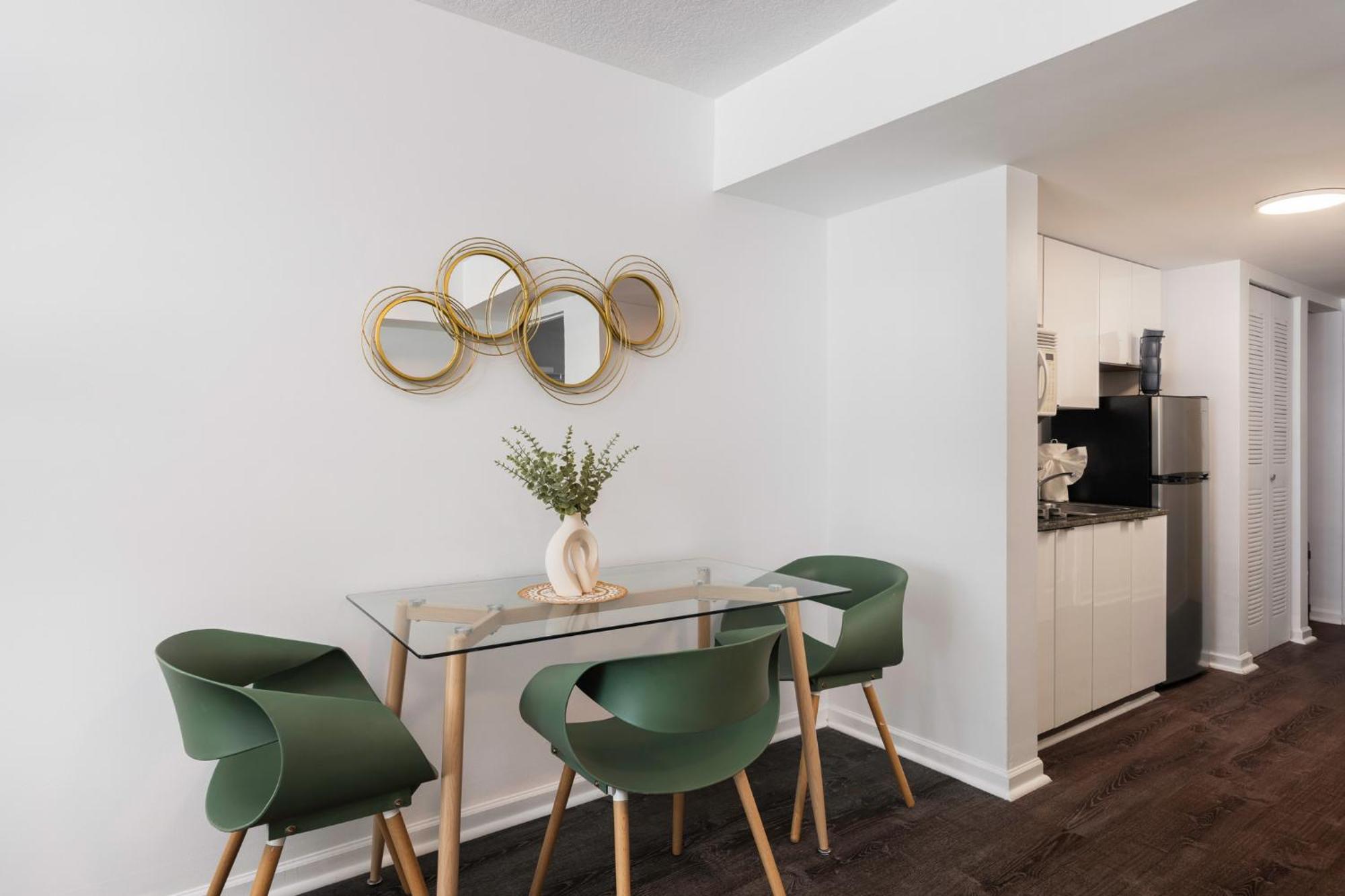 In Brickell With Pool, Gym, Free Parking And Game Apartment *