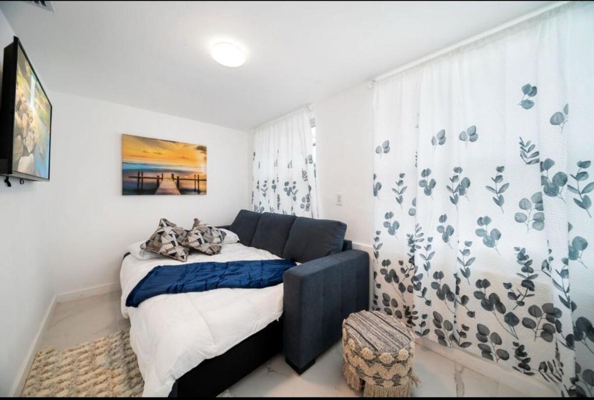 House In The Heart Of Holiday home Miami